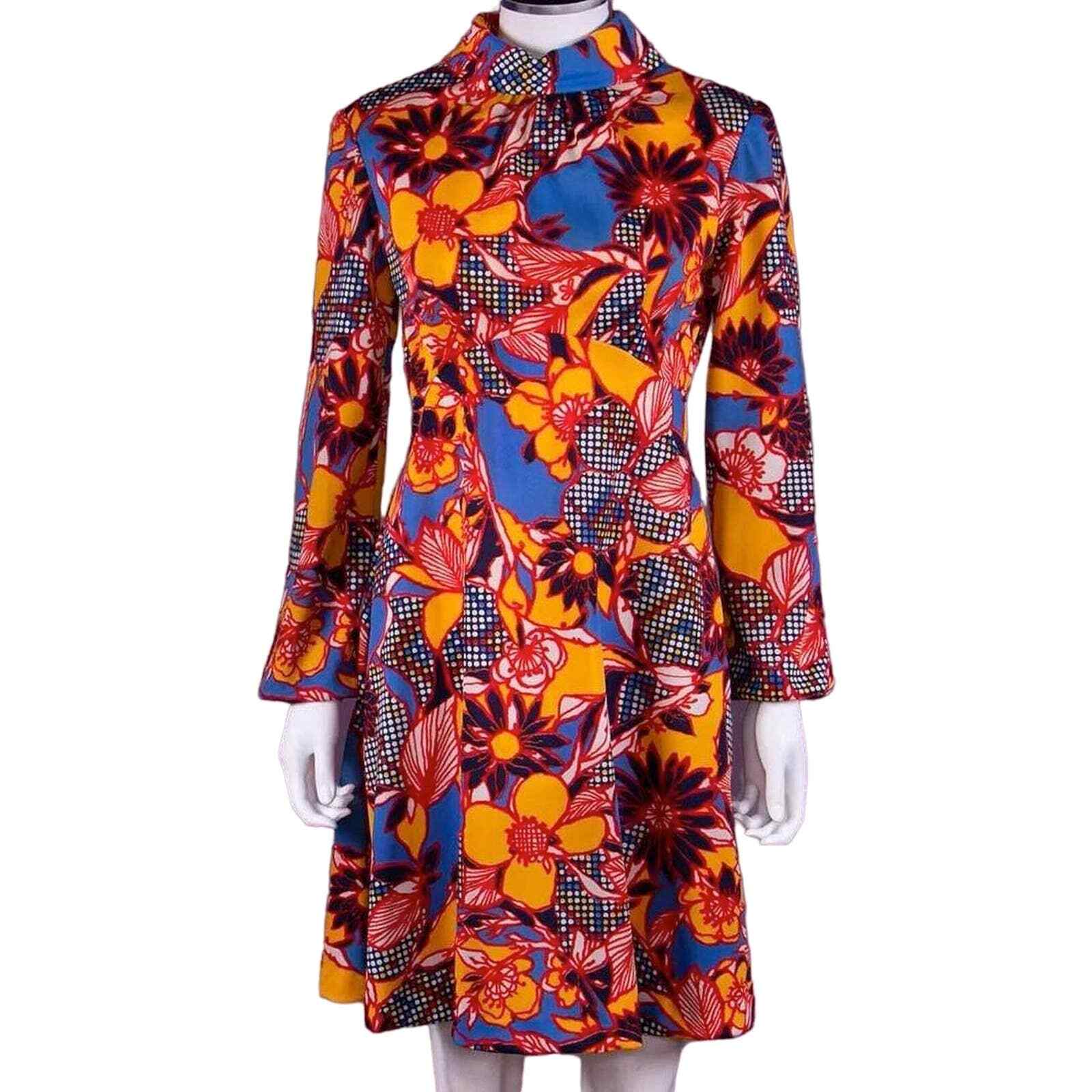 Vintage 1970s Groovy Psychedelic Op Art Dress Abstract Print