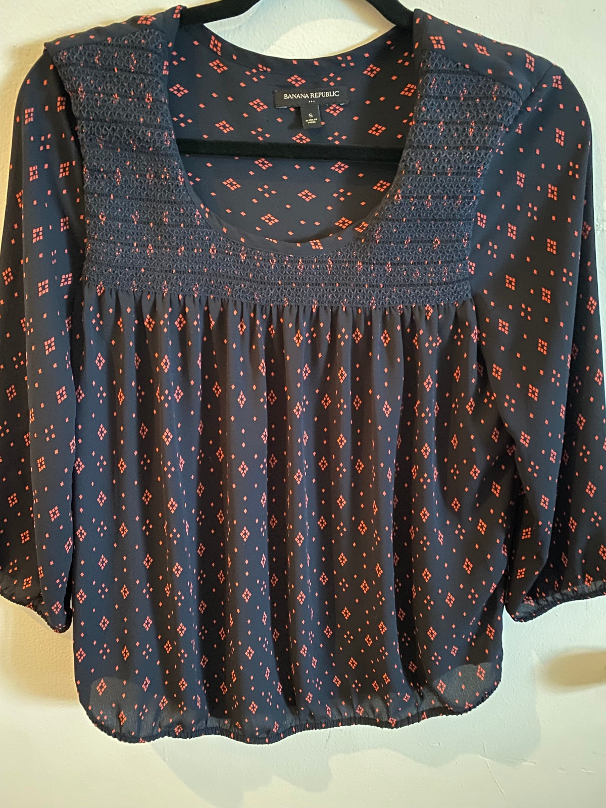 Banana Republic Women’s Long Sleeve Shirt – Size Small