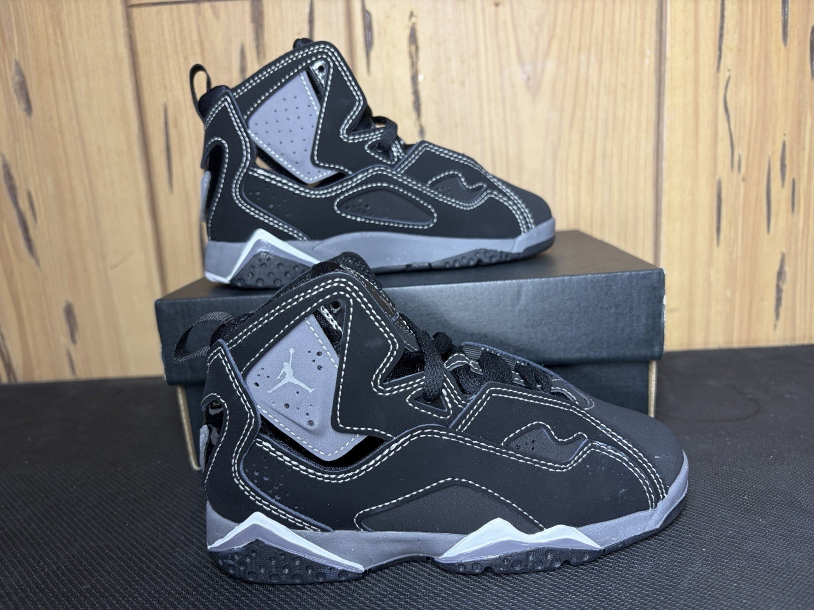 Jordan True Flight Pre-School Kids Size 12c 343796-011