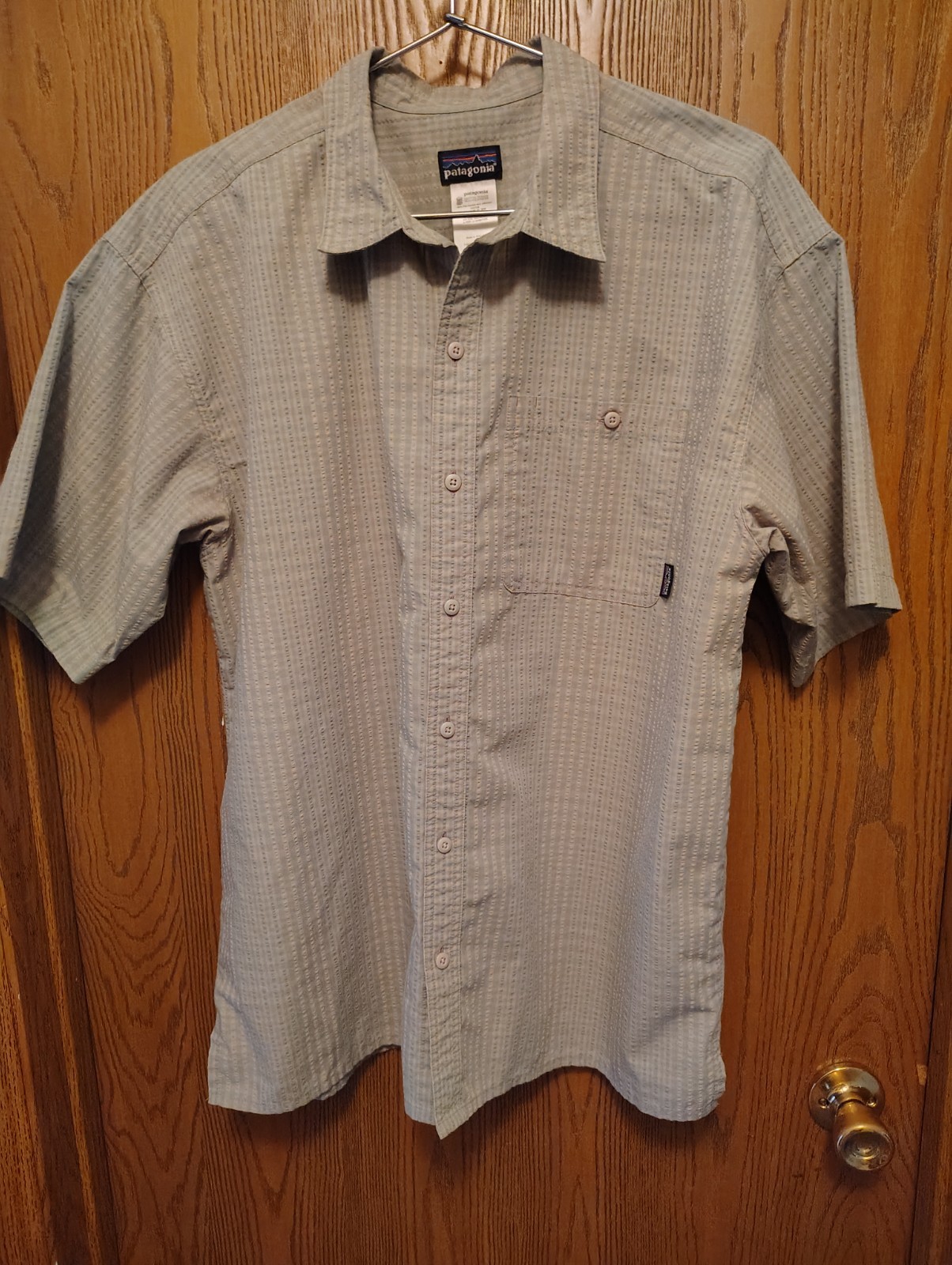 Patagonia Shirt Men SzLarge Button Short Sleeve Blue Stripe Organic Cotton Blend
