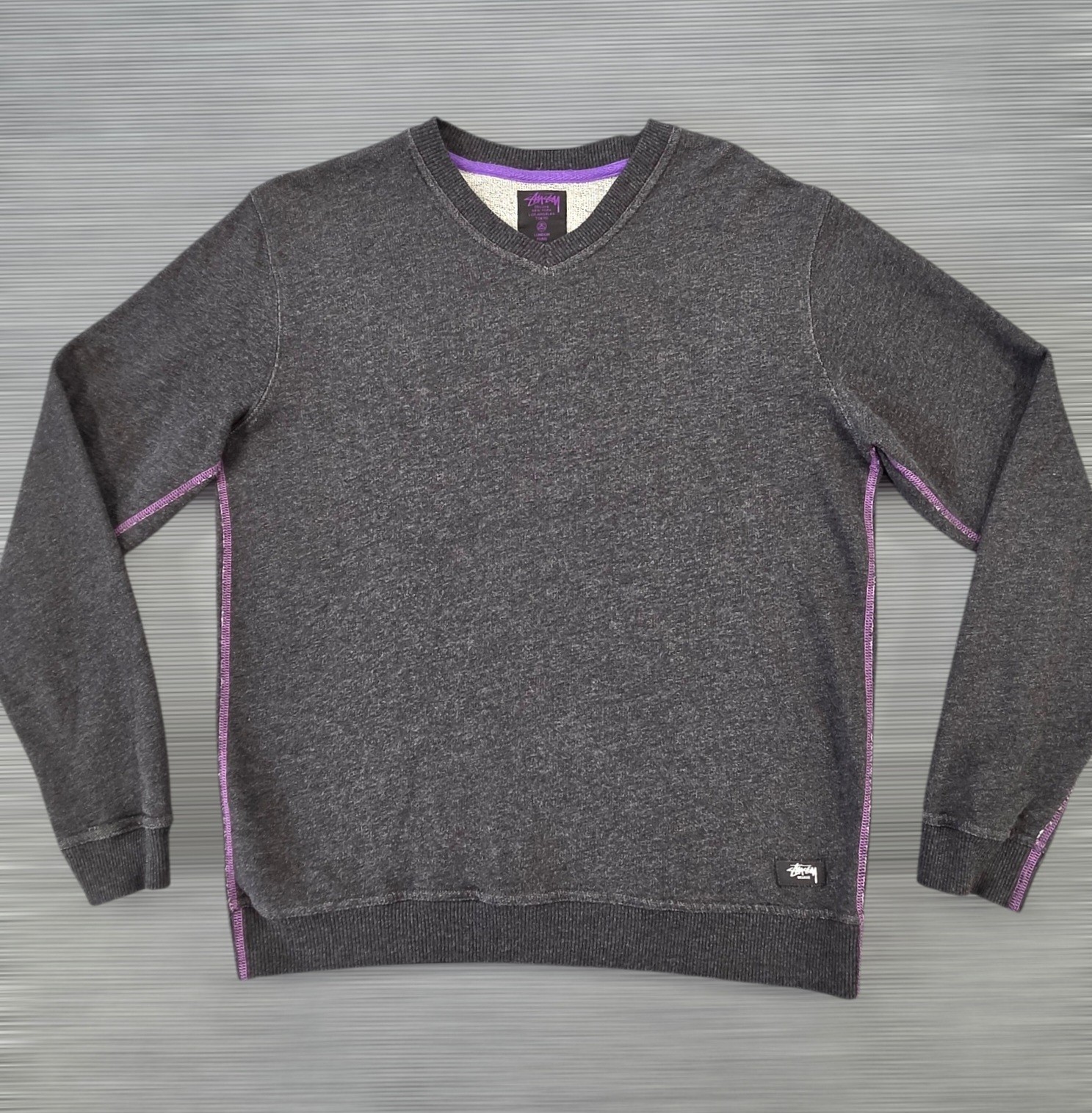 Stussy Deluxe Adult Small Grey & Purple Trim V-Neck Pullover Sweatshirt Sweater