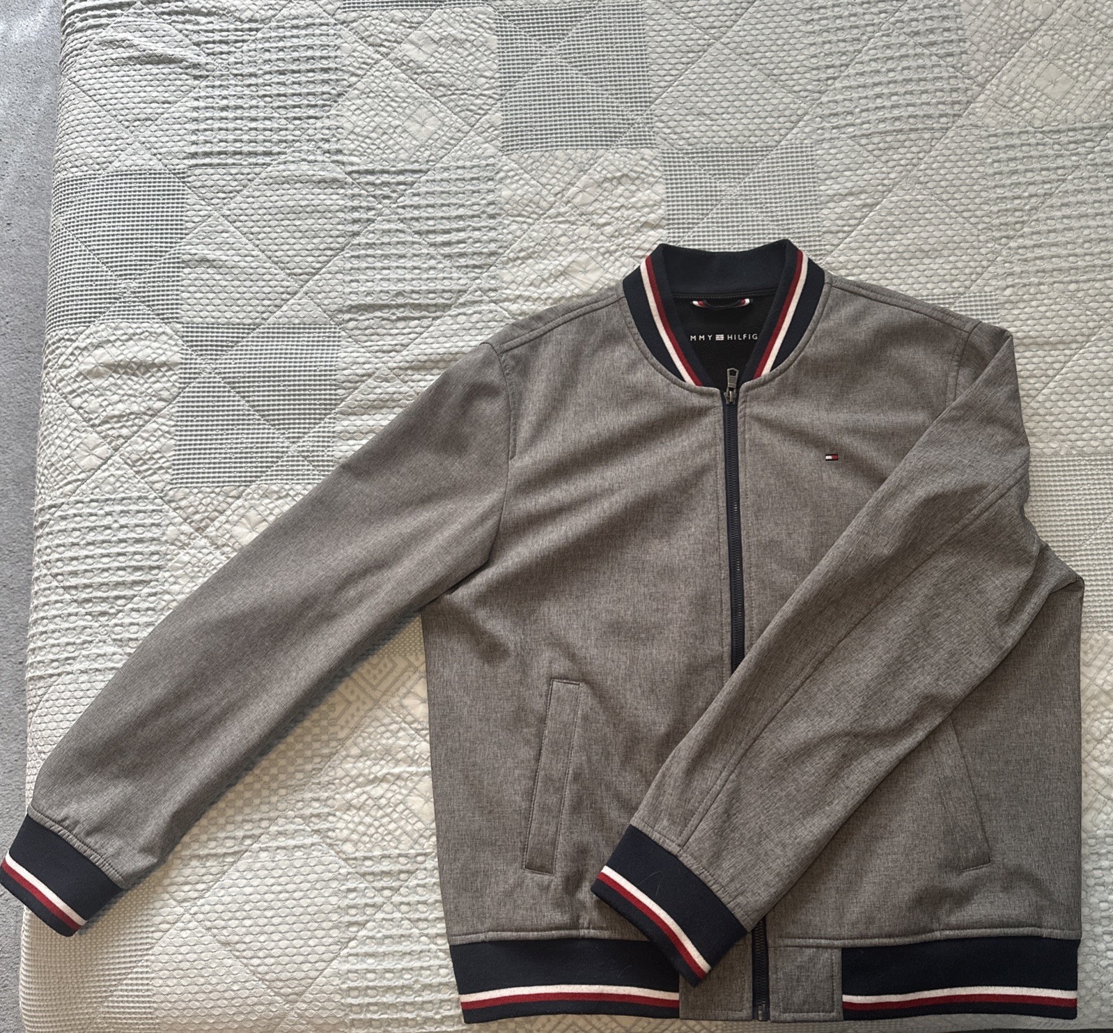 Tommy Hilfiger Lightweight Jacket - Men\'s Size L - Gray
