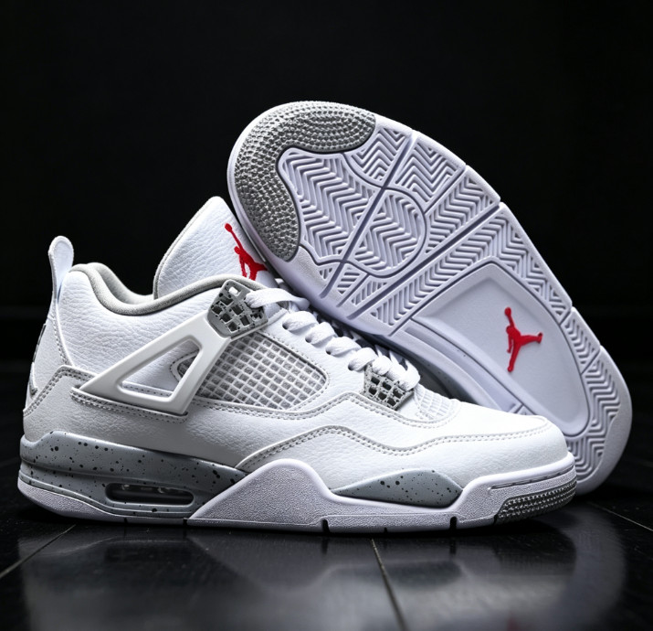 Nike Air Jordan 4  \