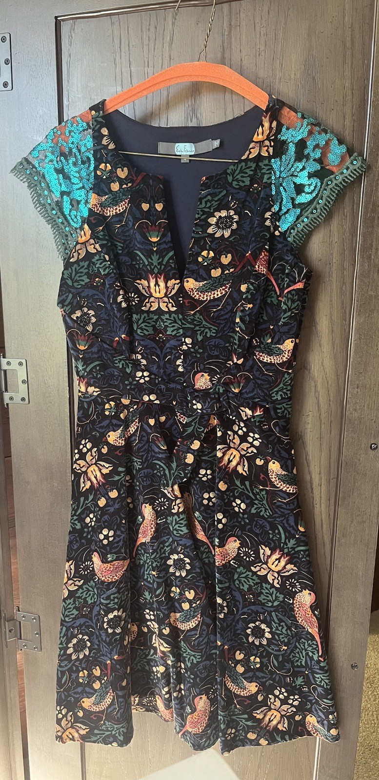 Eva Franco Dress Size 4 Black Multicolor Lace Sequin V-Neck Cap Sleeve A-Line