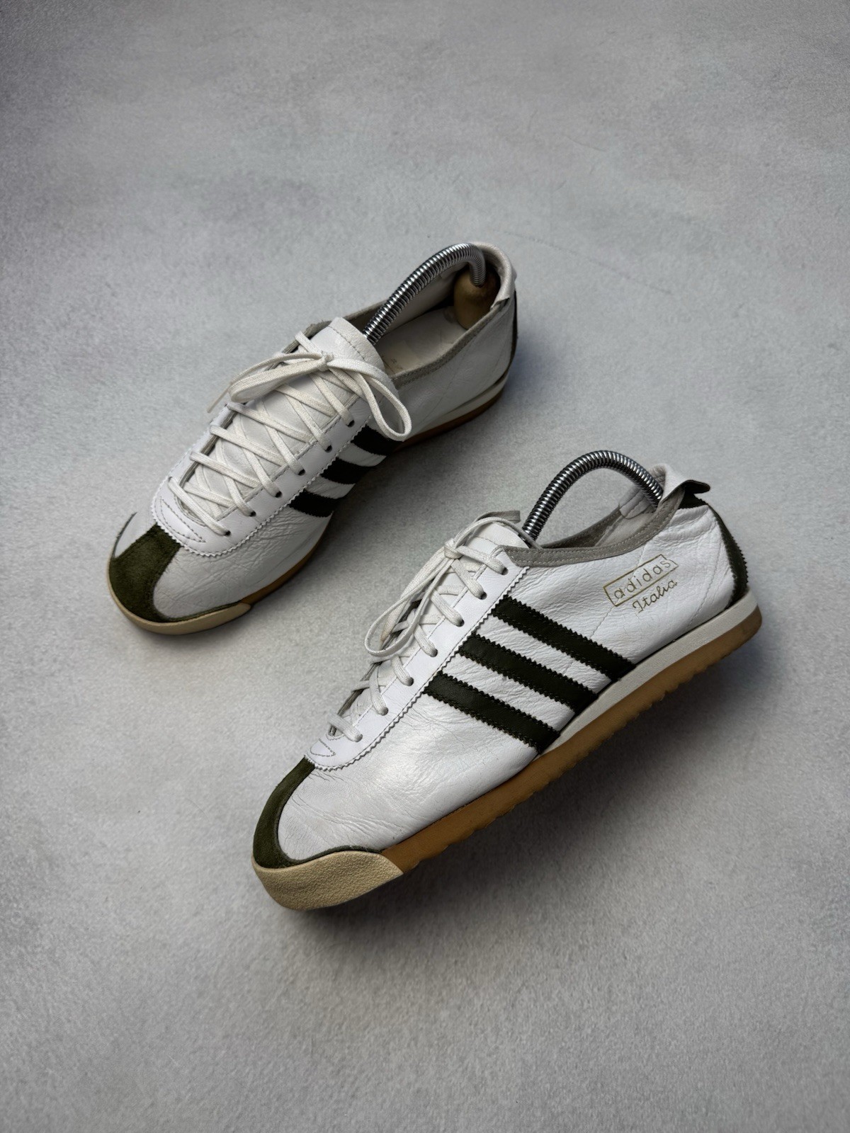 RARE Vintage Adidas Italia 90s-2000s Leather Retro Sneakers US8