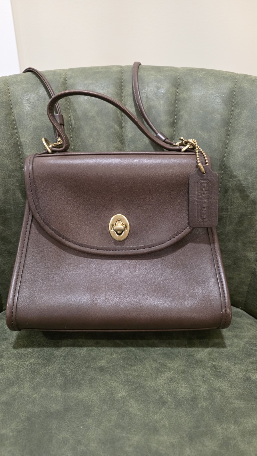 vintage 1995 Coach Regina bag British Tan with strap & hang tag