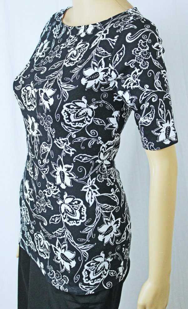 LAUREN BY RALPH LAUREN BLACK AND WHITE FLORAL PRINT TOP~NWT
