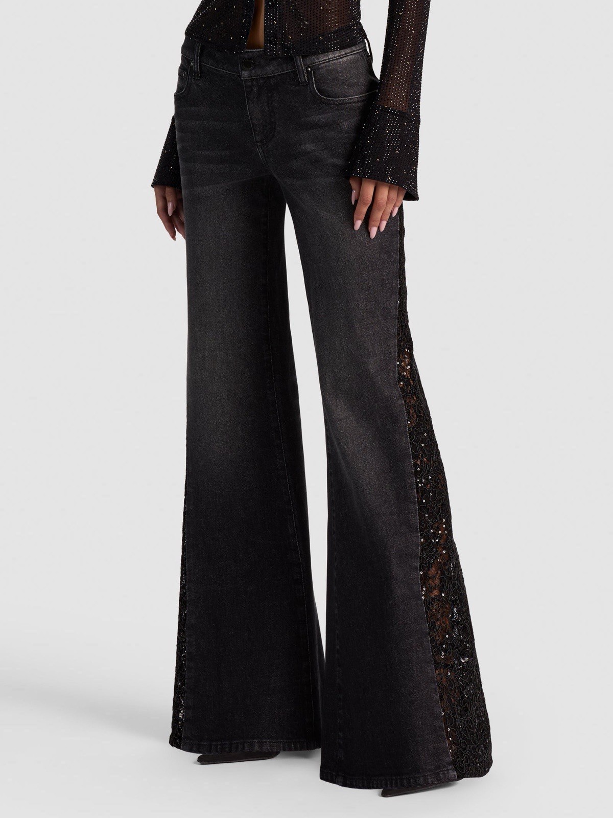 Alice Olivia SIRENA EMBELLISHED CUTOUT JEAN $ 595 Size 24