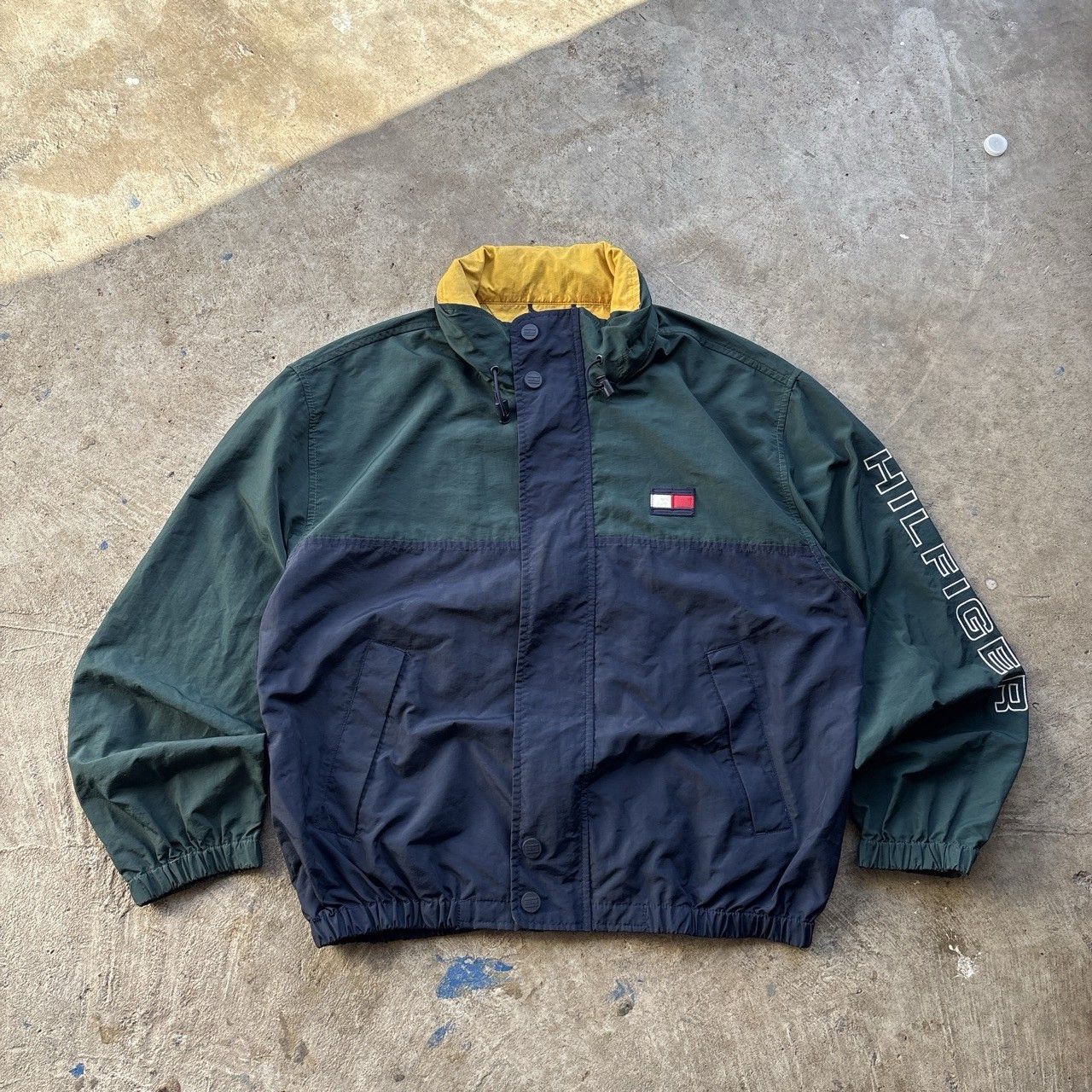 90s Vintage Tommy Hilfiger Navy & Green Windbreaker Jacket L Men’s