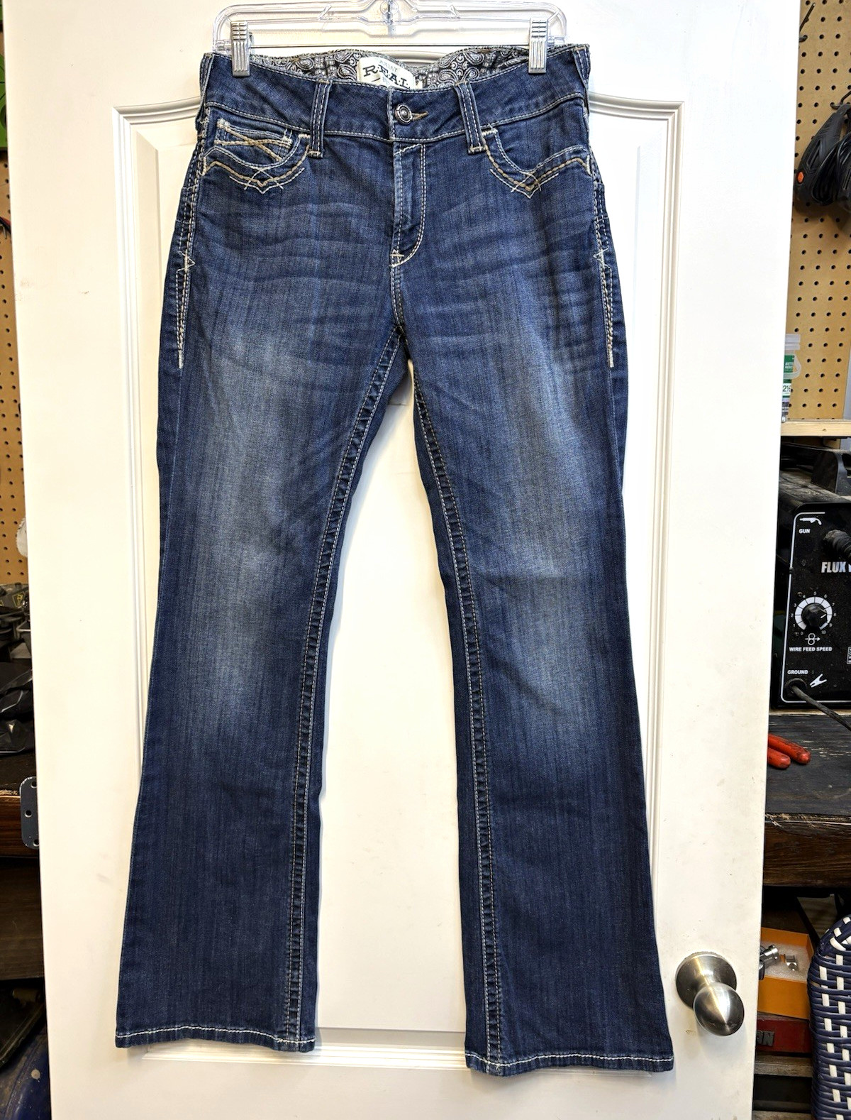 Ariat REAL Denim Women’s Bootcut Jeans 31W Blue Medium Wash Embroidered