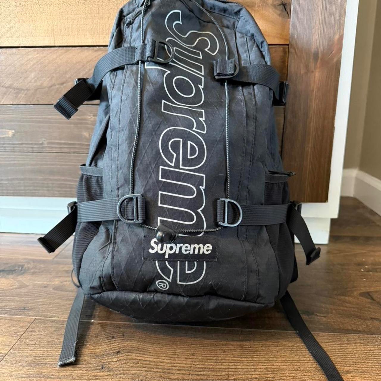 Supreme FW18 Backpack Black 3M Reflective Logo Box Logo Backpack Streetwear