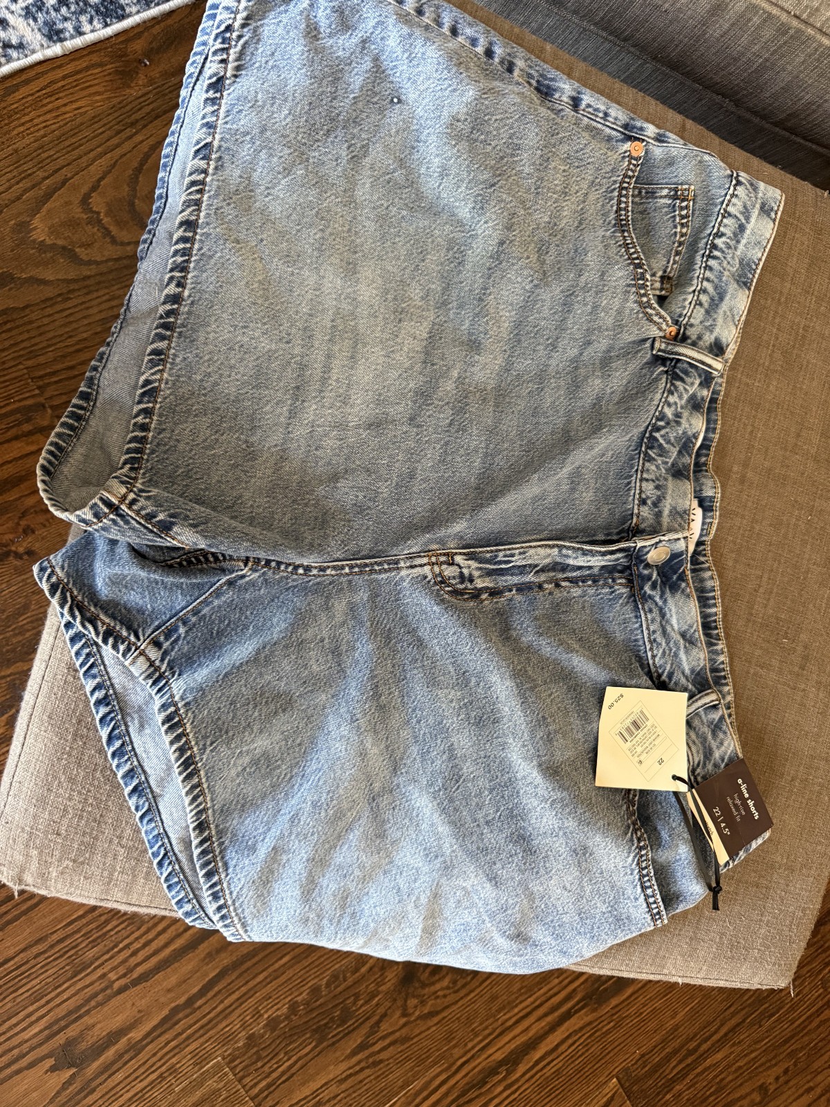 Ava & Viv High-Rise Denim Shorts Size 22 NWT