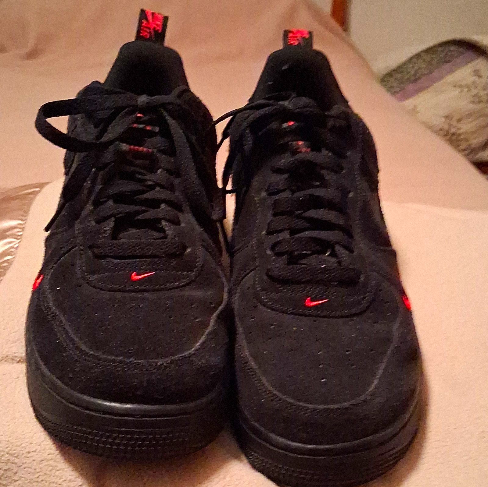 Nike Air Force 1 Men\'s Low Top Suede Sneakers Black/Red Lace-Up Size 12