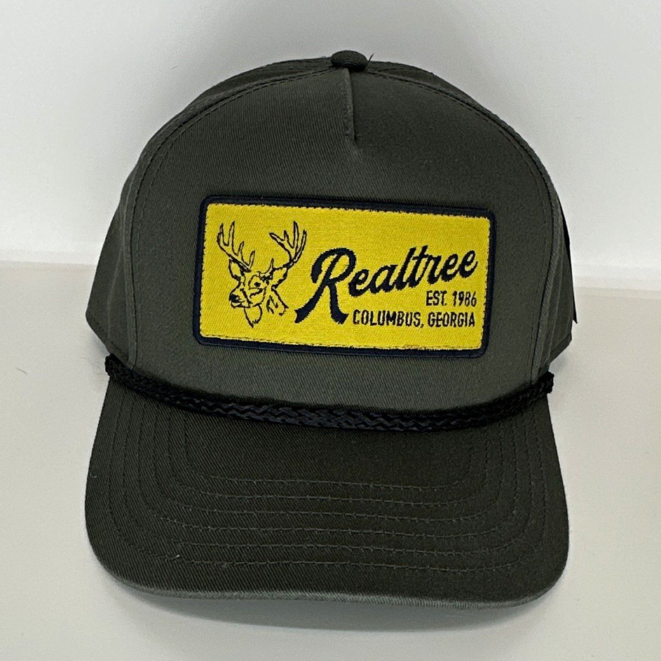 Realtree EST 1986 Men\'s Green Solid Adjustable Baseball Cap One Size Outdoor