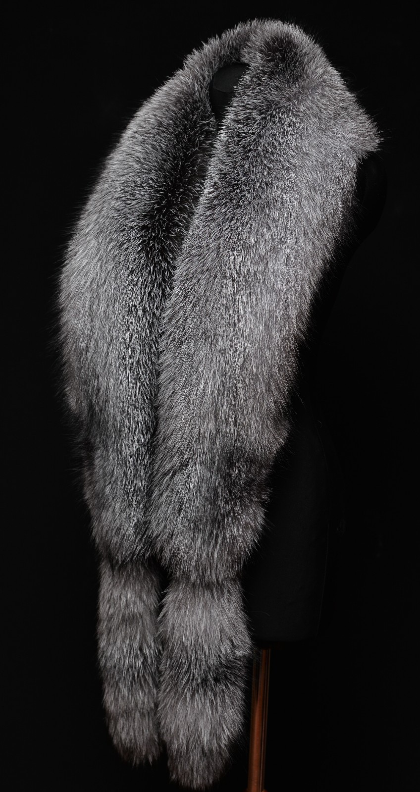ONE LEFT Saga Furs Black Frost Fox Massive Handmade Stole Boa Shoulder Wrap 86\