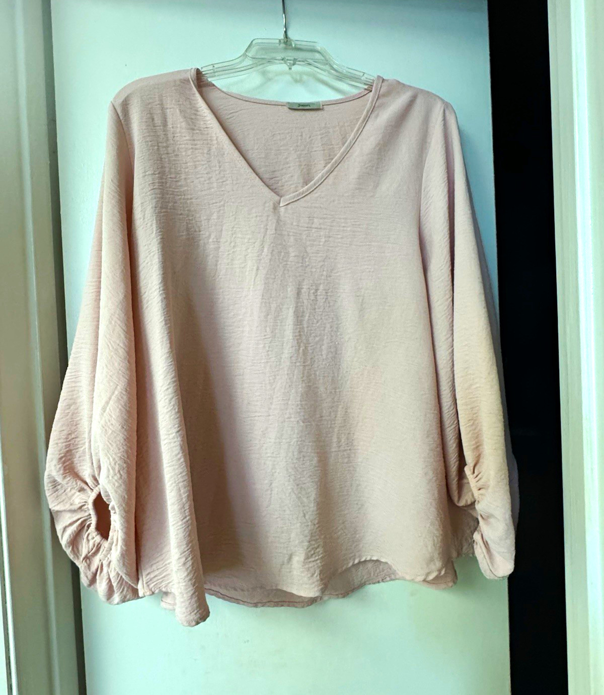 Jodifl Solid Pink V-Neck Long Sleeve Pullover Women\'s Blouse Size M