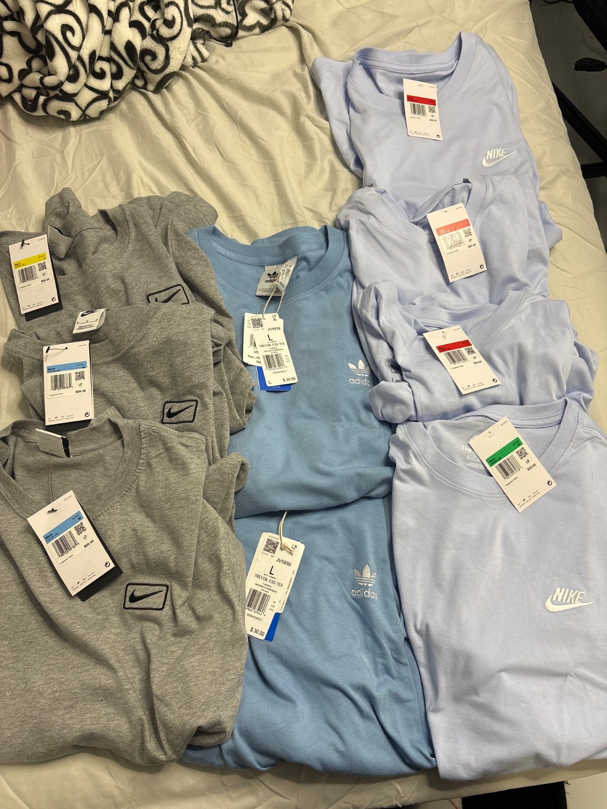 Men’s mixed clothing lot of Nike and Adidas $30-$35 retail