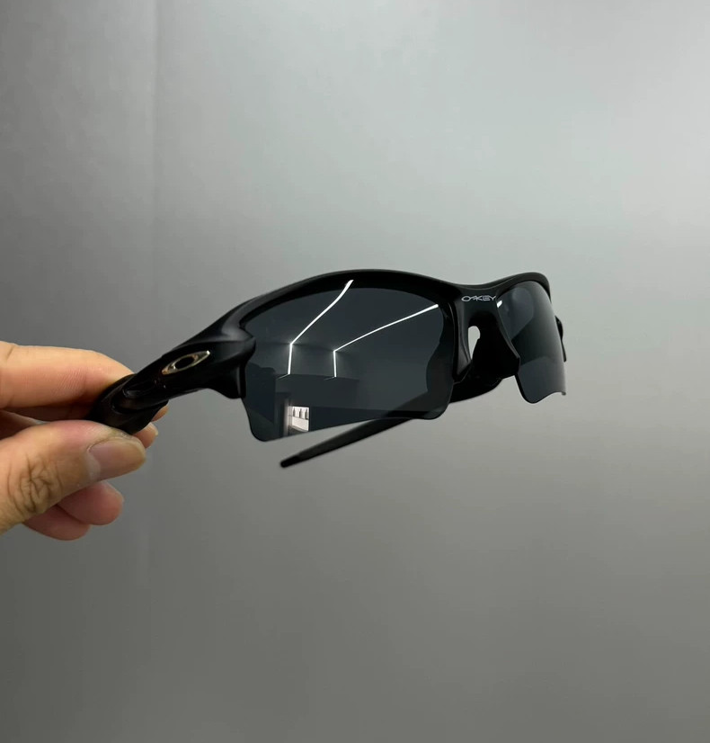 Oakley Flak 2.0 Lightweight Sunglasses Prizm Matte Black Frames POLARIZED
