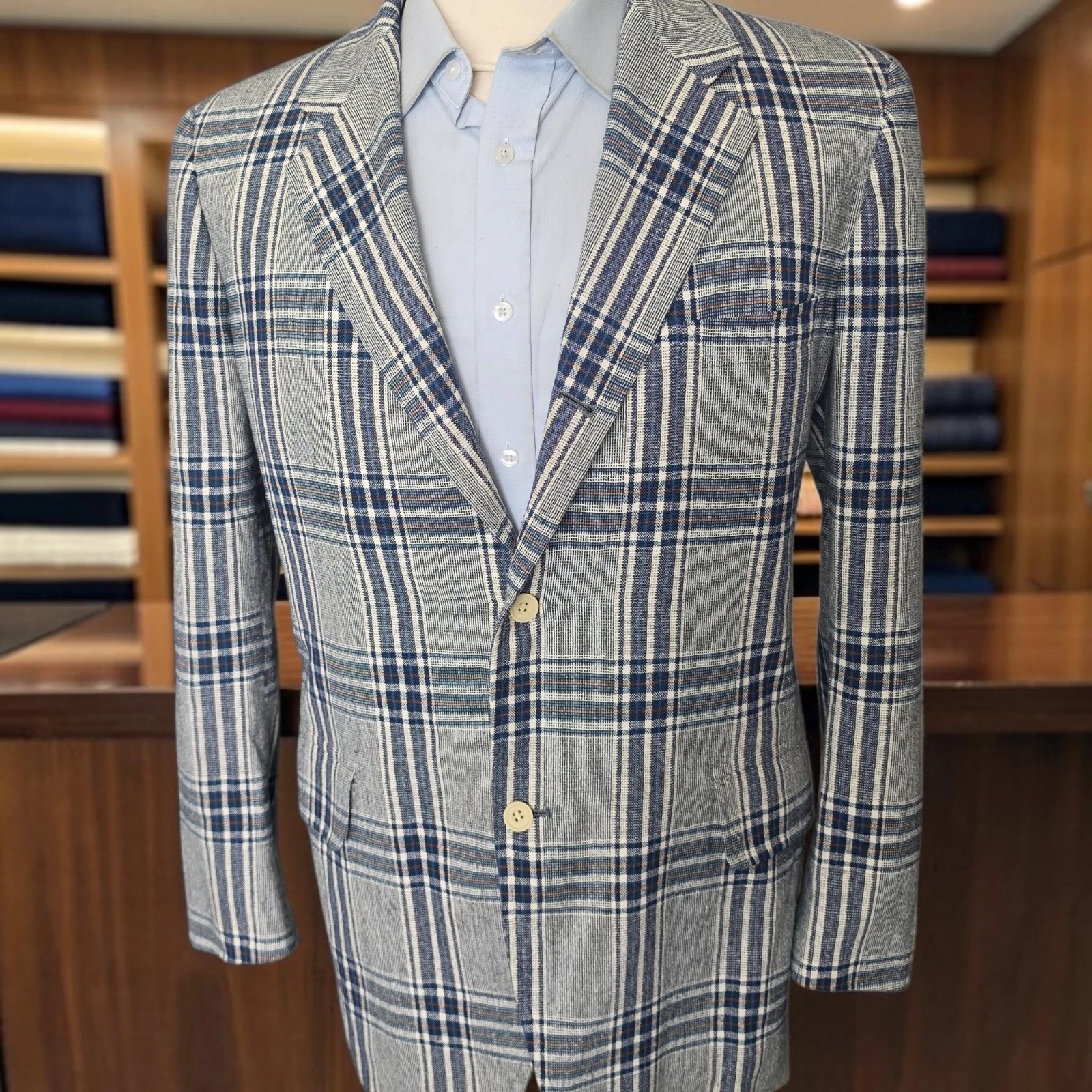 Vintage 1960s Southwick Blazer 42r Three Roll Two Full Canvas Linen Wool Silk