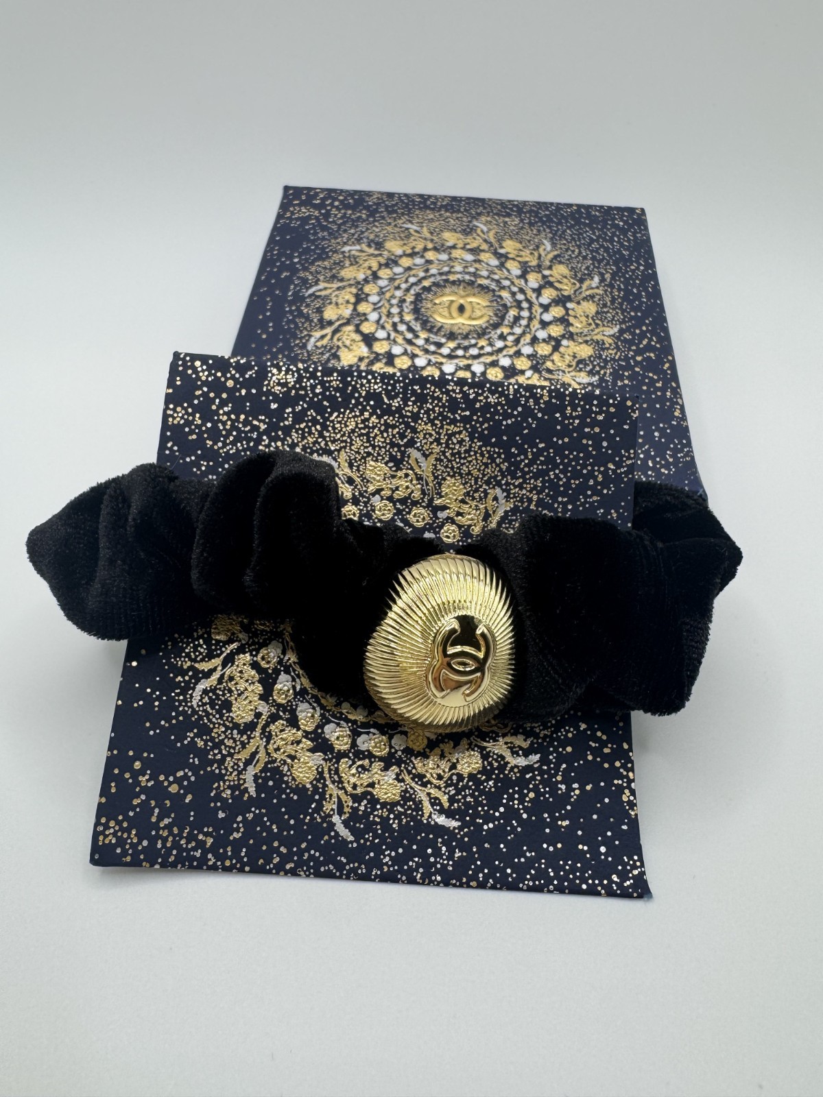 Chanel Beaute VIP Christmas Velvet Scrunchie Gold CC Medallion Hair Tie NIB