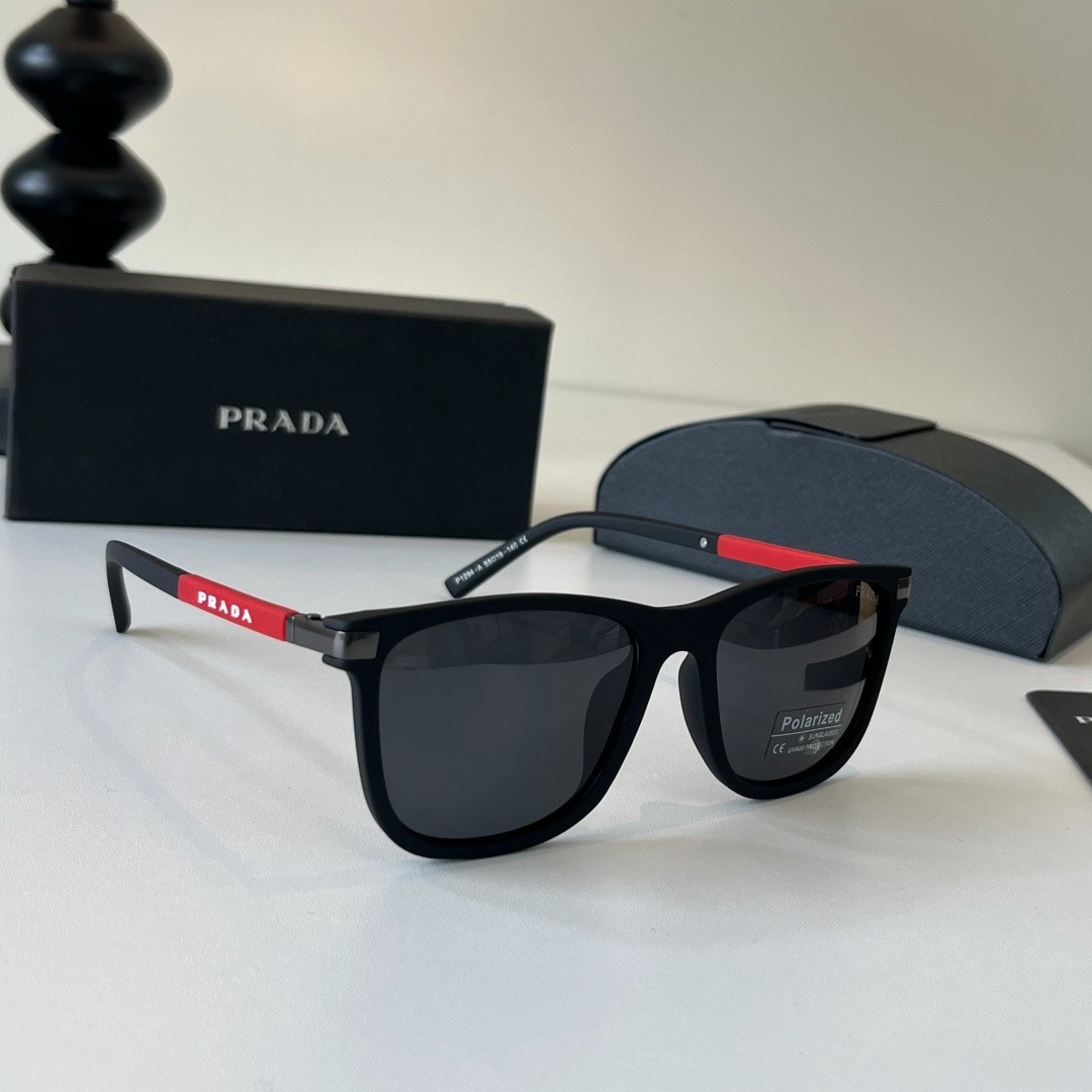 Prada men\'s sunglasses, model P1294-A, size 55-19-140.