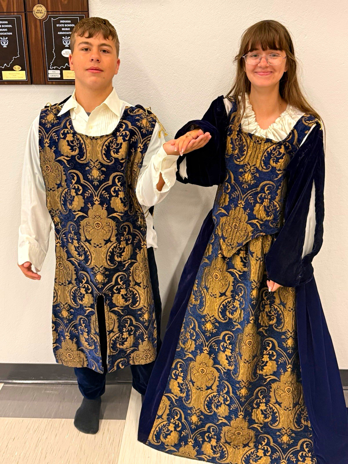 Blue/Gold Brocade Renaissance Medieval Costume Outfit Lot Dress Tunic/Coat