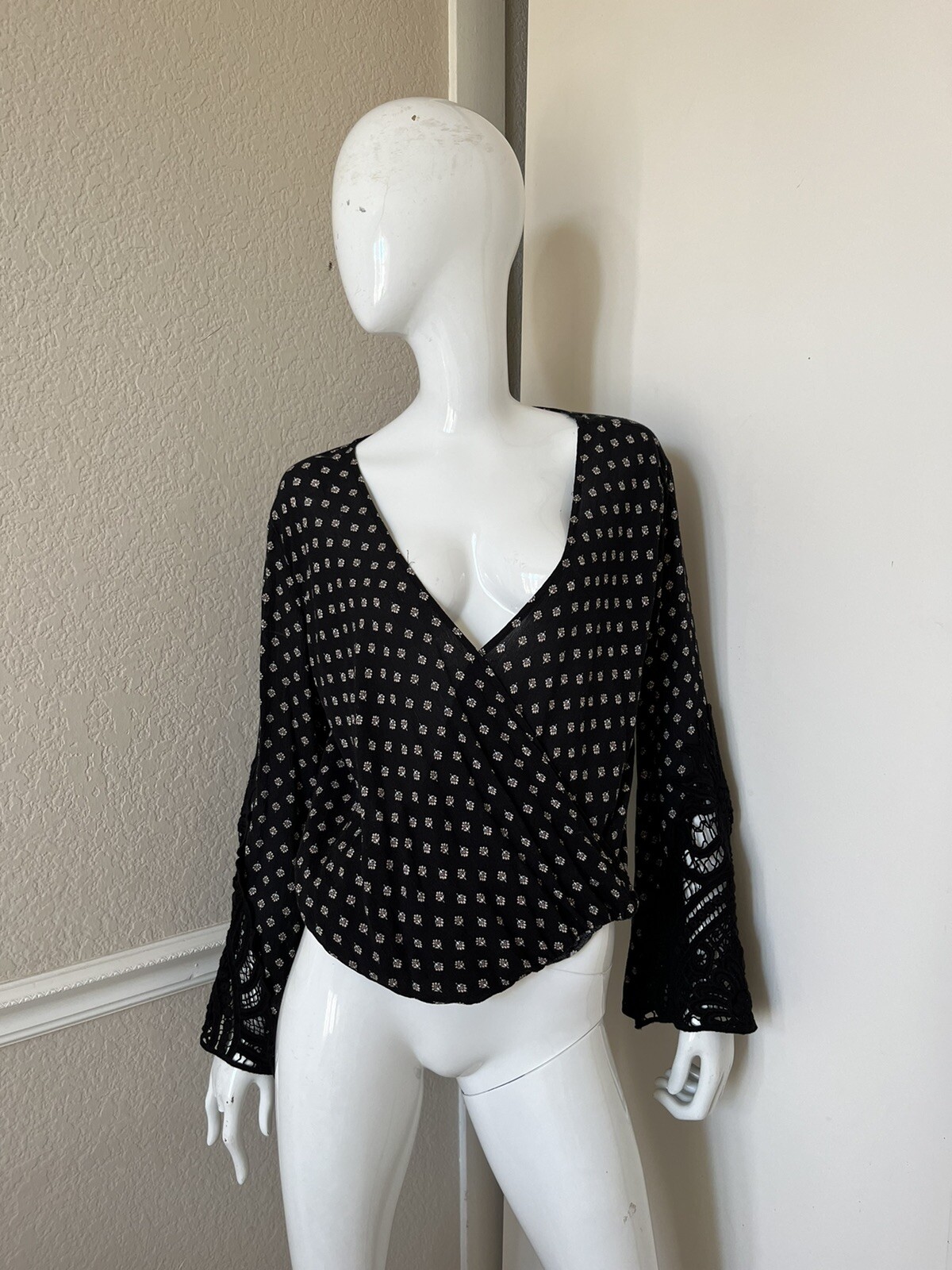 LOVESTITCH Black Floral Gauzy Rayon Draped Peasant Blouse w/ Crochet Sleeves S