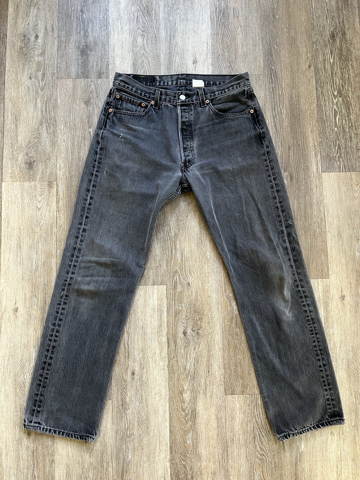 Vintage Levi’s 501 Button Fly Faded Black Classic Cotton Denim Jean Size 32x30