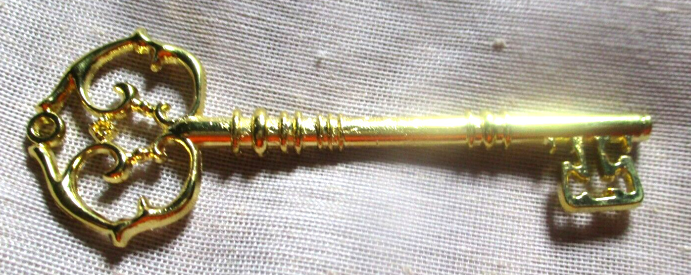 XL NEW BEAUTIFUL SHINY GOLD \