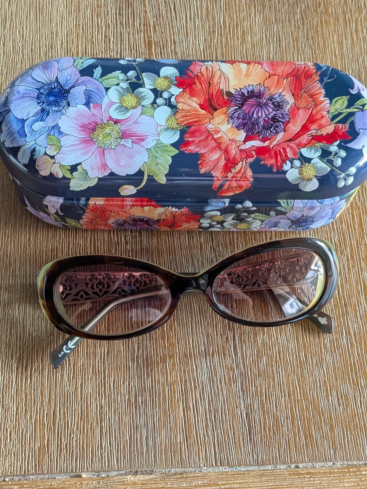Brighton SYMPHONY Women’s Oval Sunglasses Silver Accents Handmade w/Case A10434