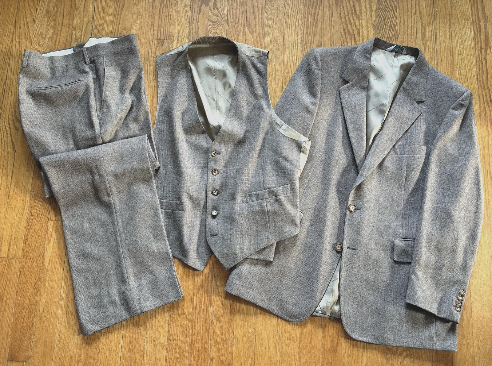 VTG 70s 80s Geoffrey Beene 3 Piece Soft Wool Tweed 2 Button 2 Vent Suit USA 42R