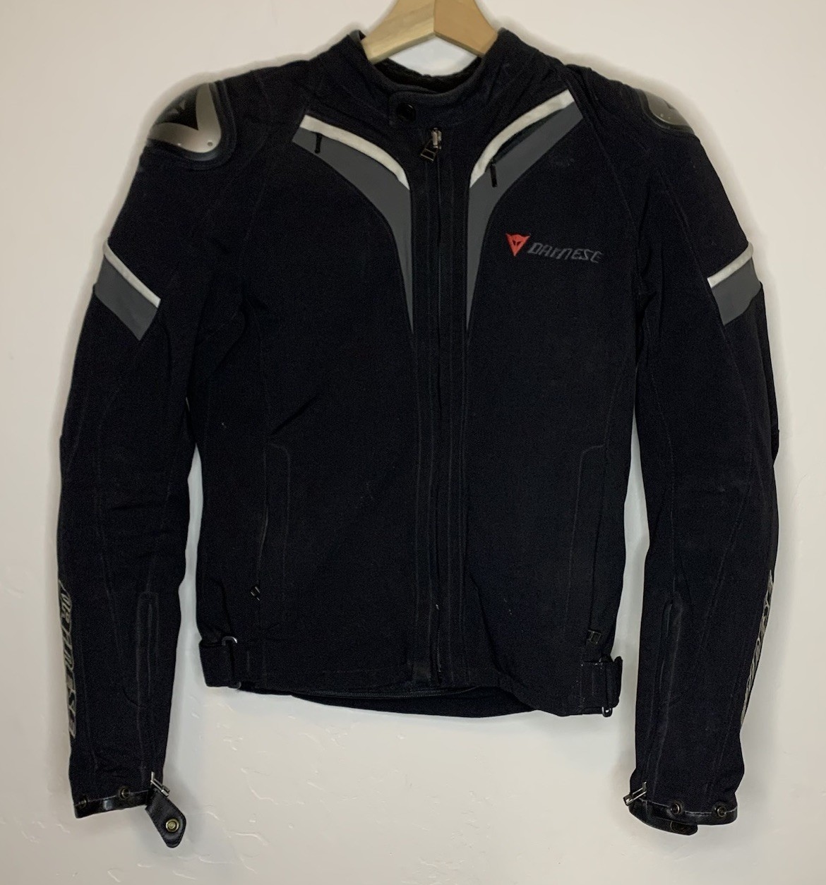 Dainese 44 Mens Small ASPIDE Motorcycle Jacket Spine Shoulder Forearm Protectors