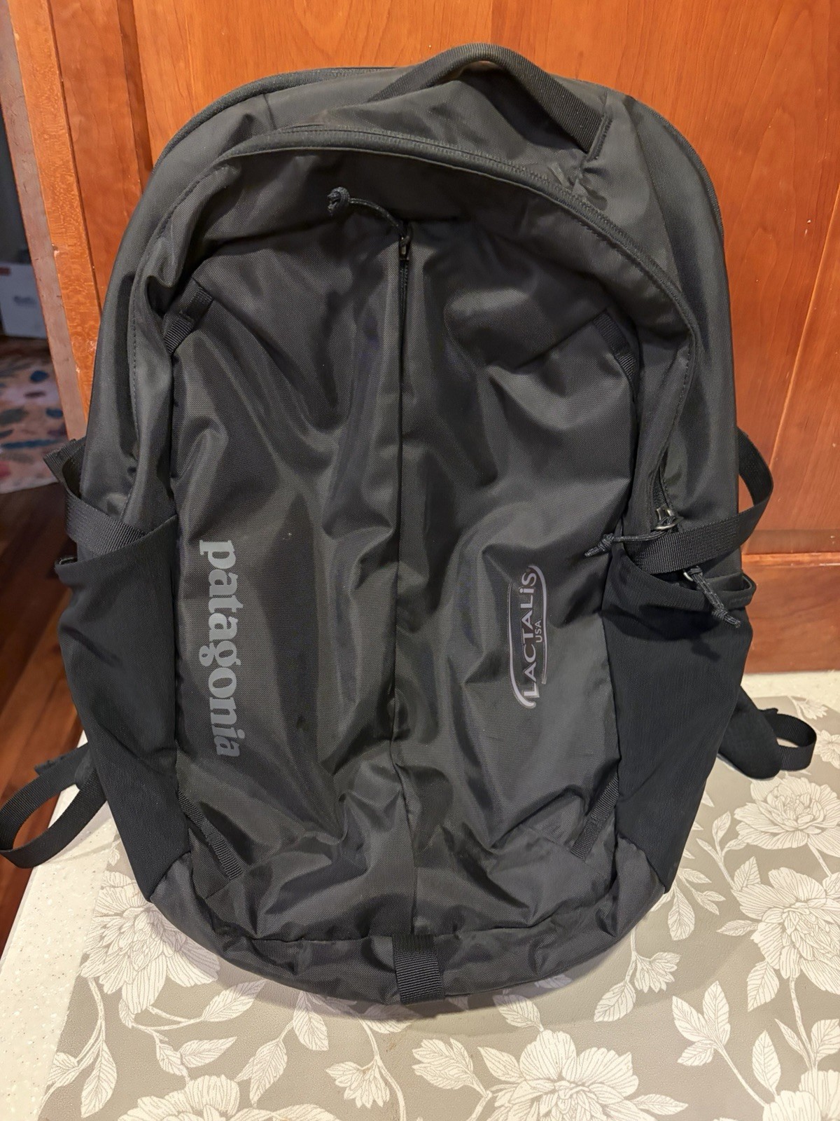 Patagonia Refugio Backpack Day Pack Black Travel Laptop Book Bag NWOT