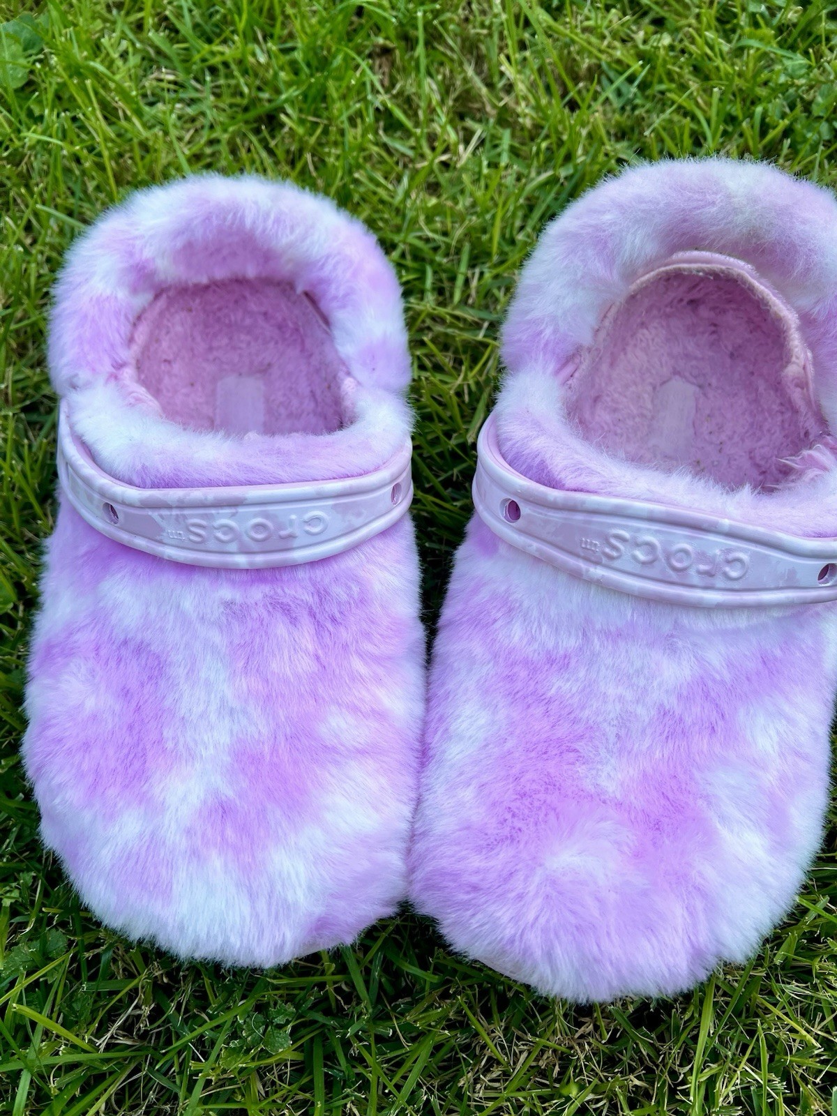 RARE Crocs Classic Fur Sure Clogs Ballerina Pink White Fuzzy M6/W8 GUC tie dye
