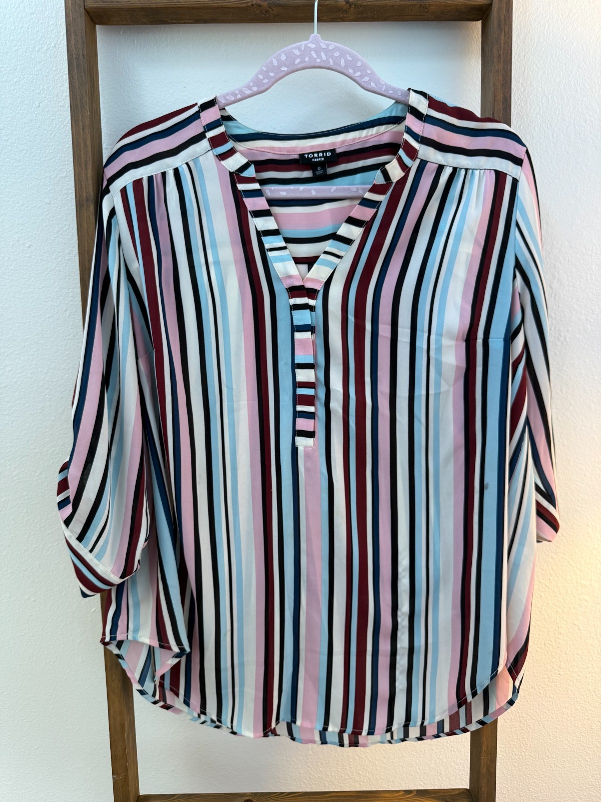 TORRID Harper Women\'s Striped Blouse Size  0 - Unique patten