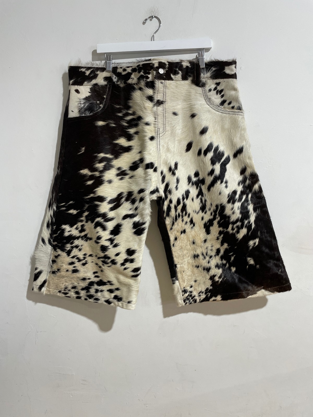 NYRVA FLARED COWHIDE SHORTS \'BLACK/WHITE\' SIZE 40 PREOWNED