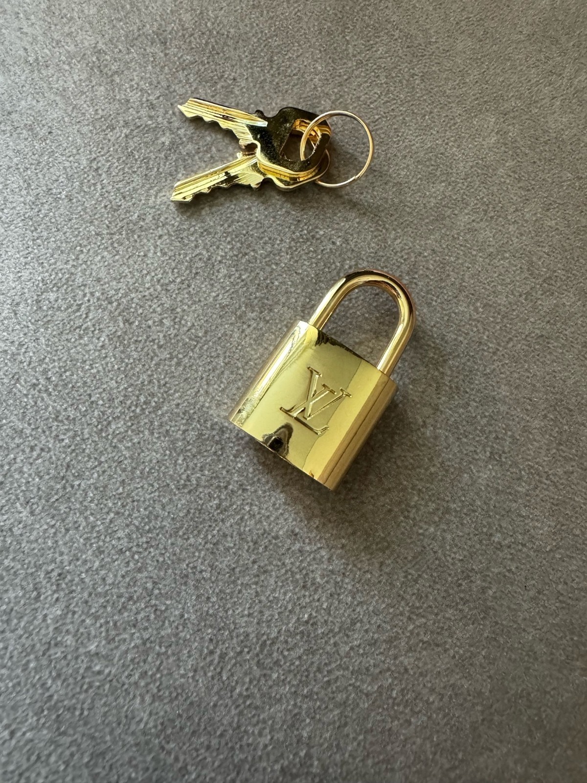 Louis Vuitton PadLock Lock &2 Key Brass Shinny Gold Number 315