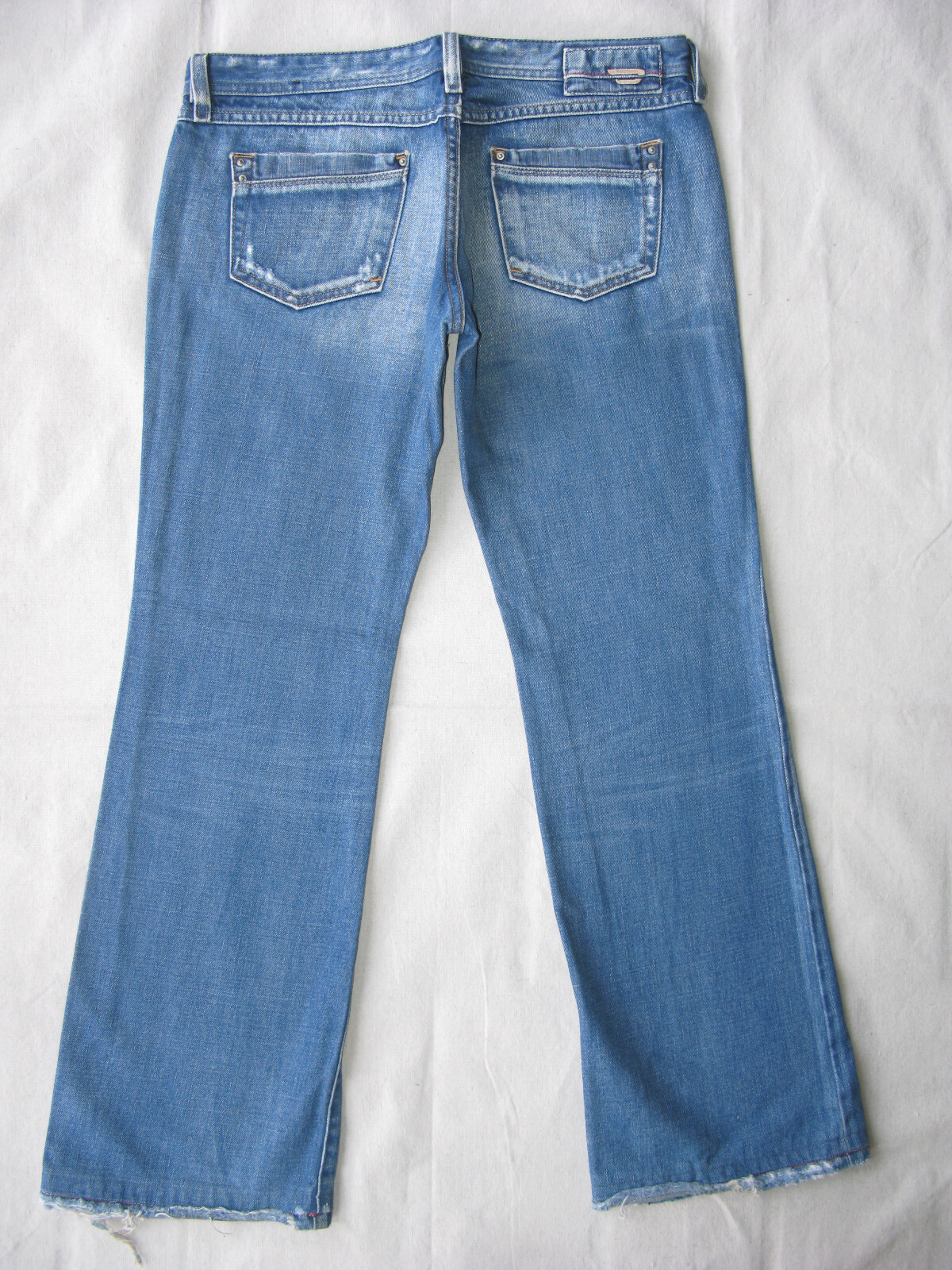 Diesel Reggins Low Boot Jeans Wm Sz 28  Distressed 100% Cotton Italy Made L28.75