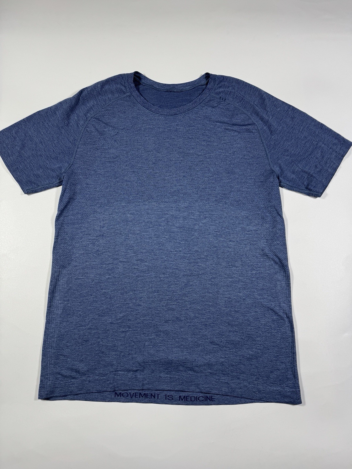 Lululemon Metal Vent Tech Mens Medium Blue Heather Short Sleeve Training Shirt