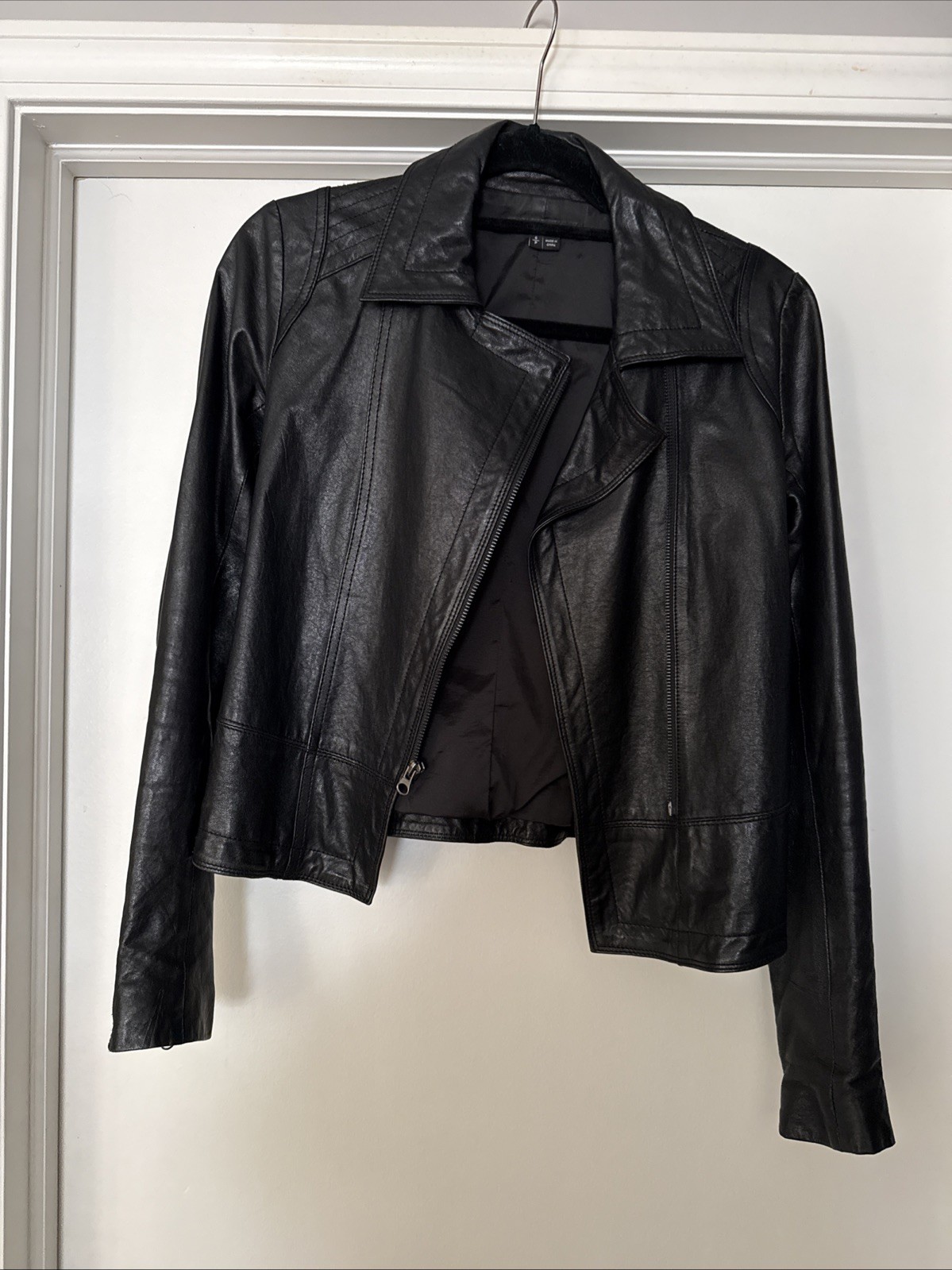 Theory Women’s Black Leather Biker Jacket Slim Fit  S