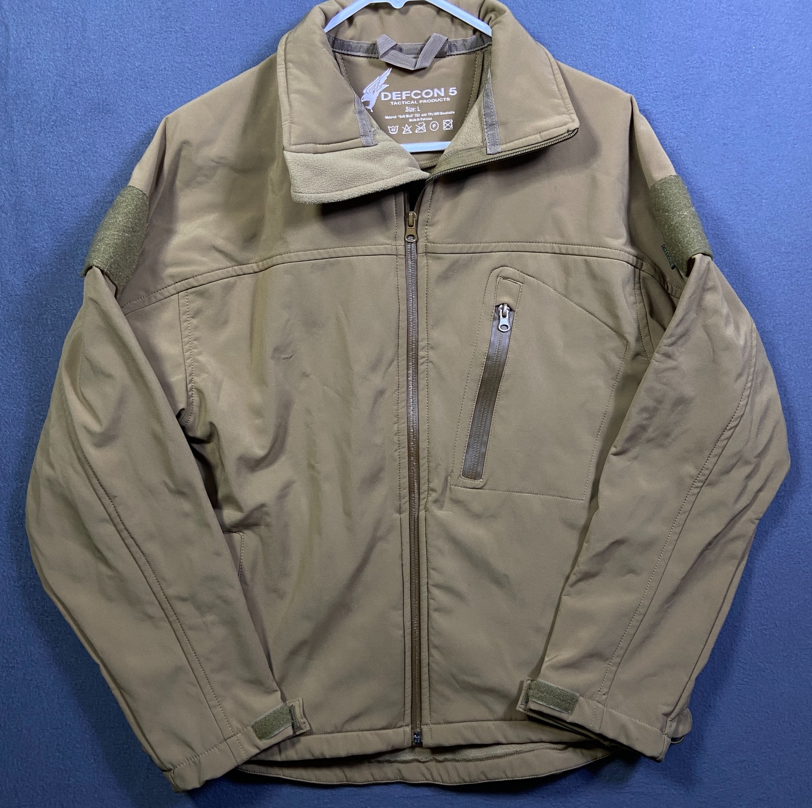 Defcon 5 Coyote Soft Shell Tactical Jacket Men\'s L Tan TPU 75D Breathable RARE