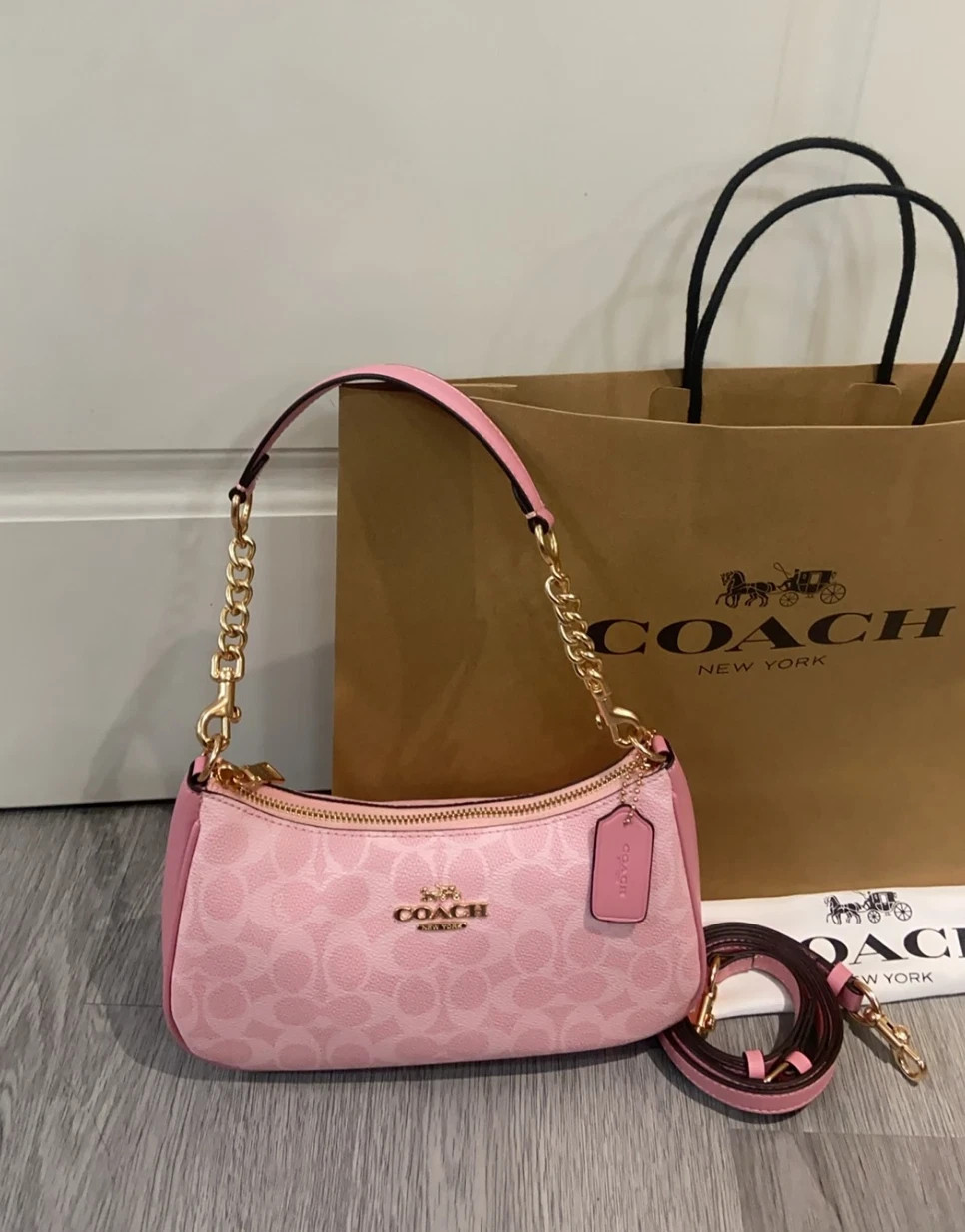 NWT Coach CV933 Teri Shoulder Bag In Signature Canvas Pink Outlet 
