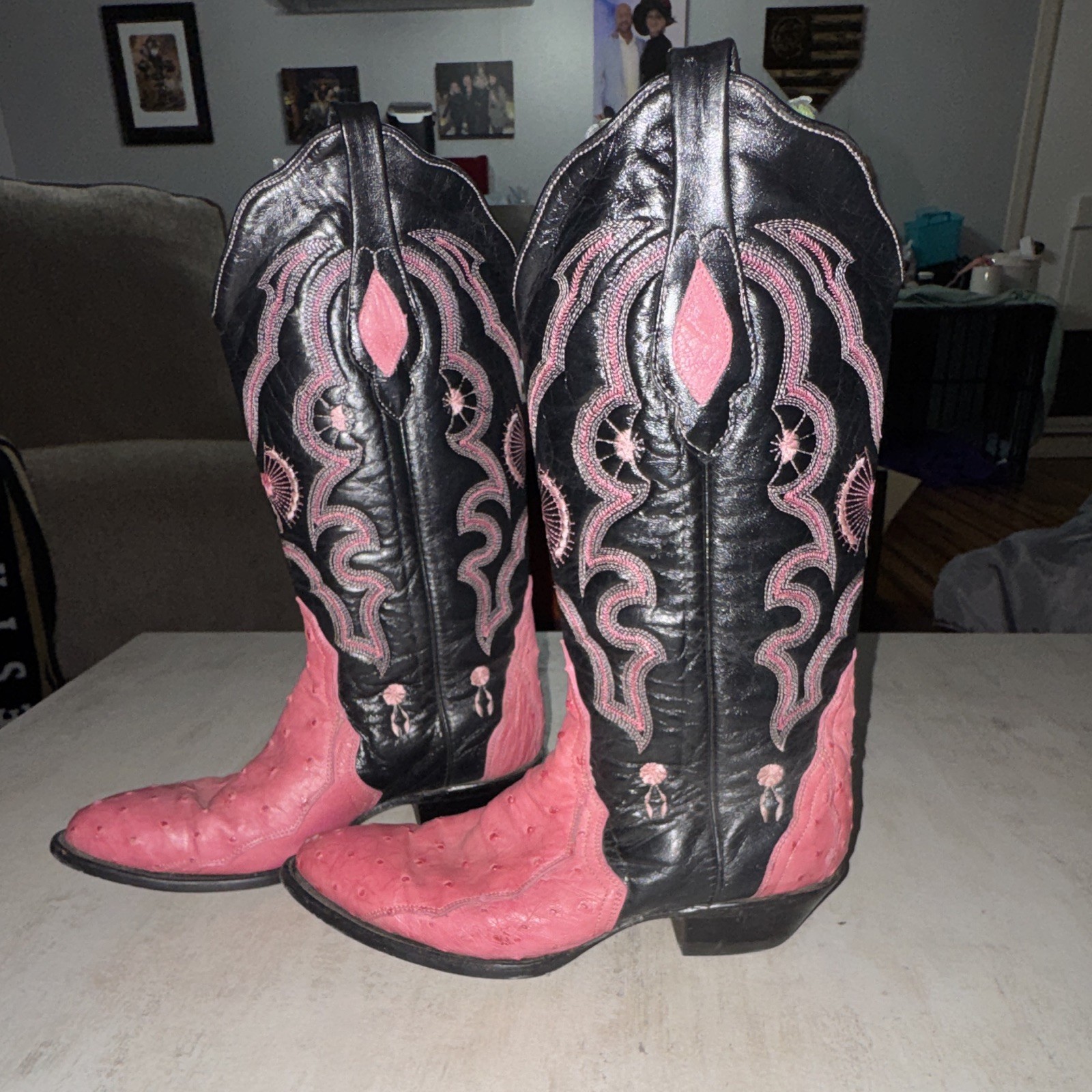 Corral Women\'s Pink Ostrich Boots Size 9M