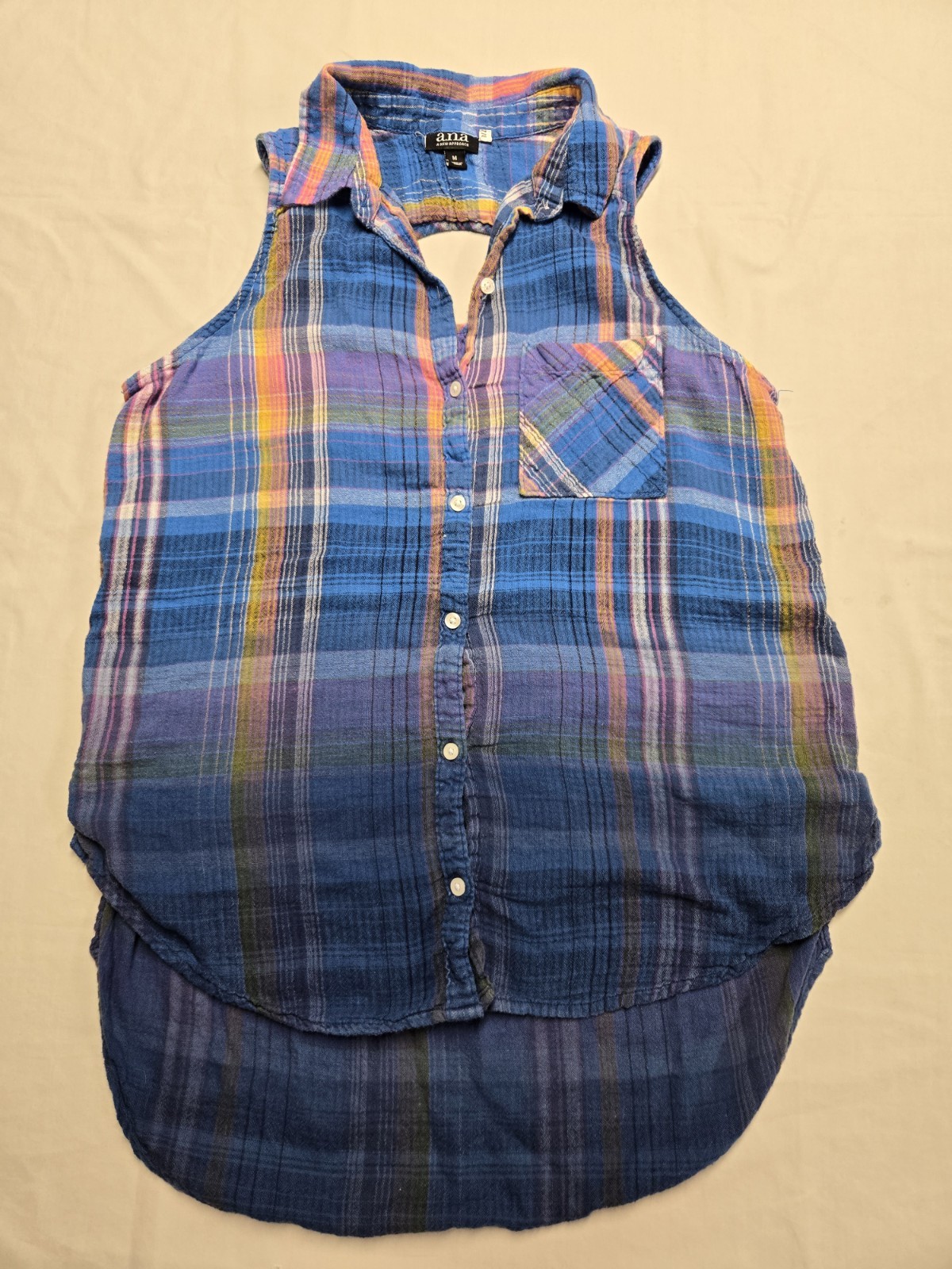a.n.a Womens Shirt Blouse Size Medium No Sleeve Button Up Blue Plaid