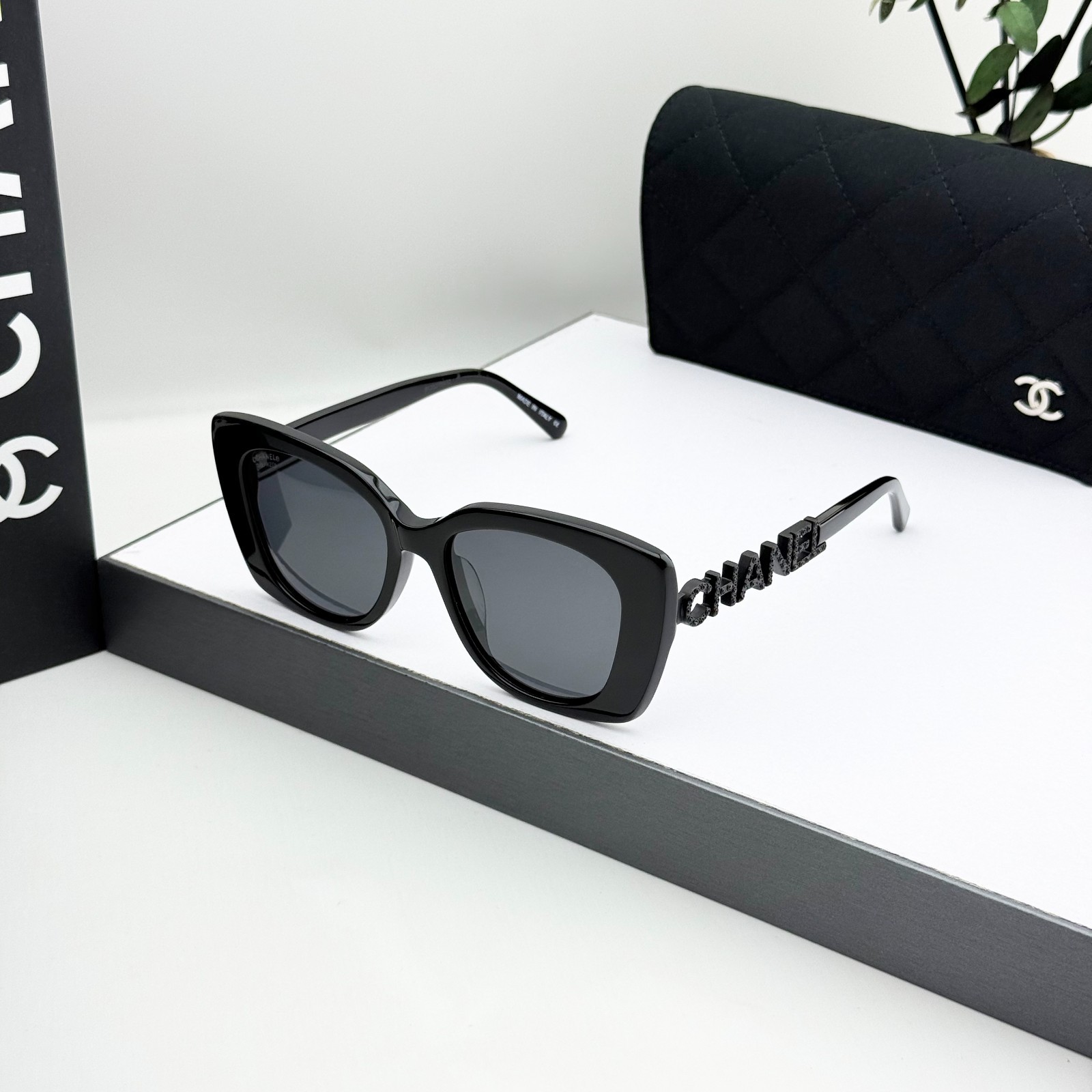 CHANEL CH5422B Polarized Sunglasses Black Frame Dark Grey Lens Unisex 53-17-145