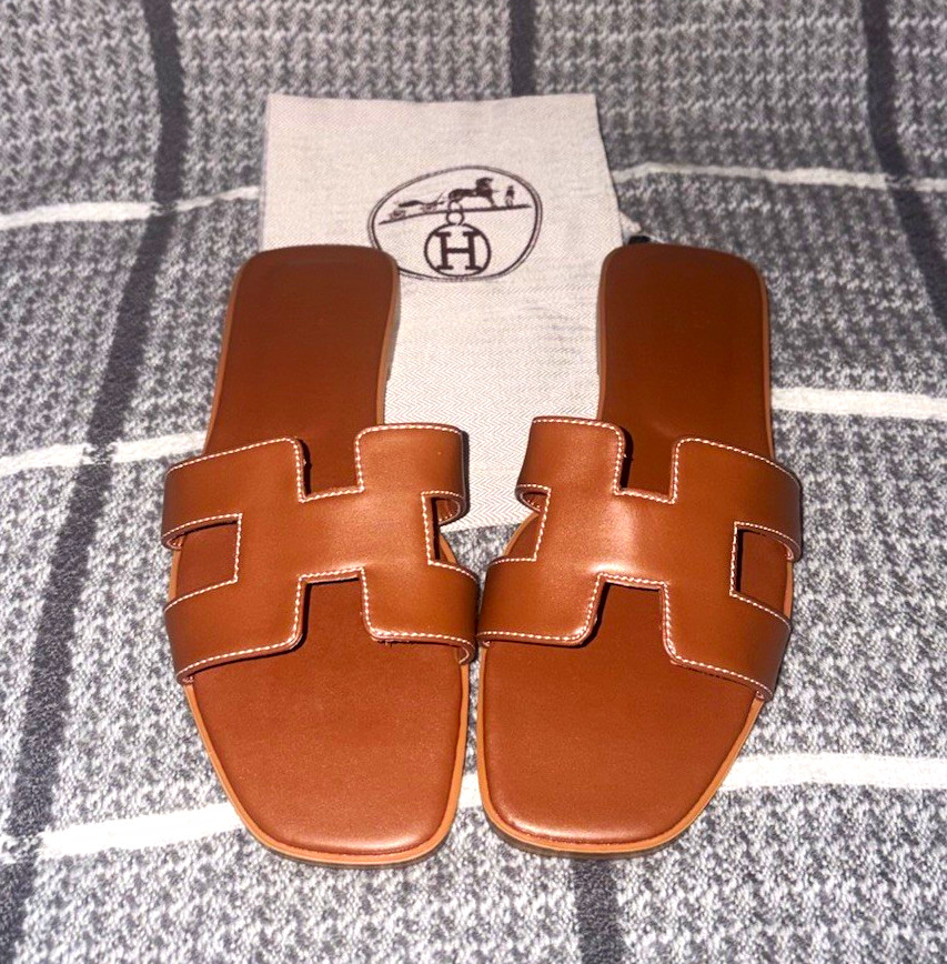 Hermès Oran Women’s Brown Leather Logo H-Strap Slide Sandals Slip-On US 7.5