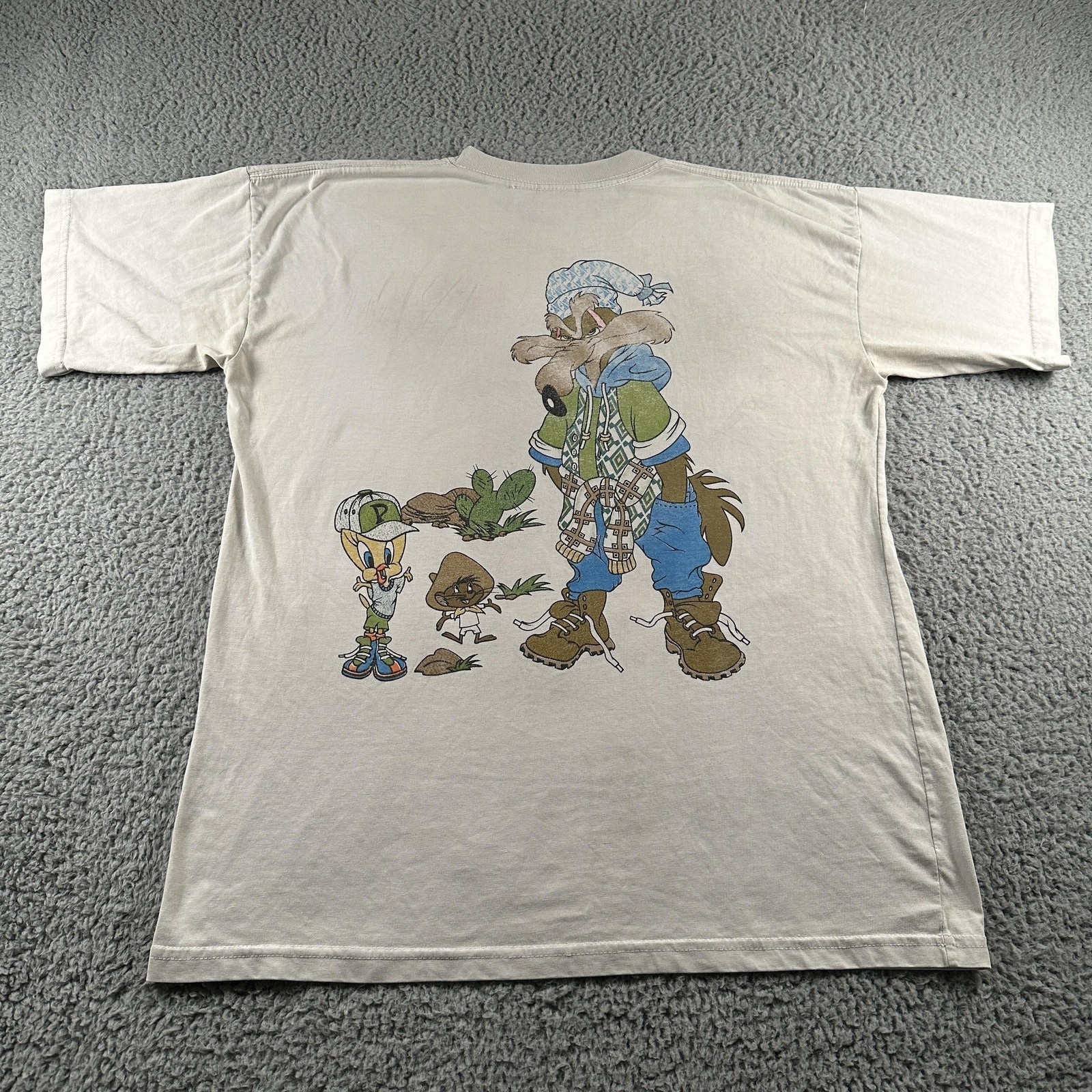 Vintage Looney Tunes Shirt Mens XL Beige Wile E. Coyote Tweety Bird Graphic 90s