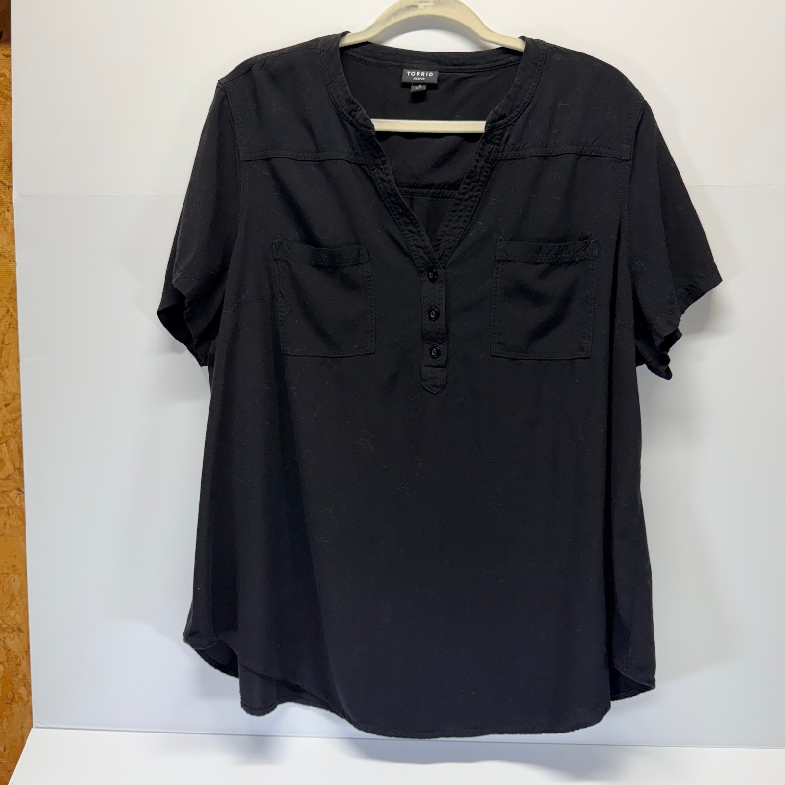 Torrid Harper Black Georgette Pullover Blouse Short Sleeve V-Neck Size 3 3X