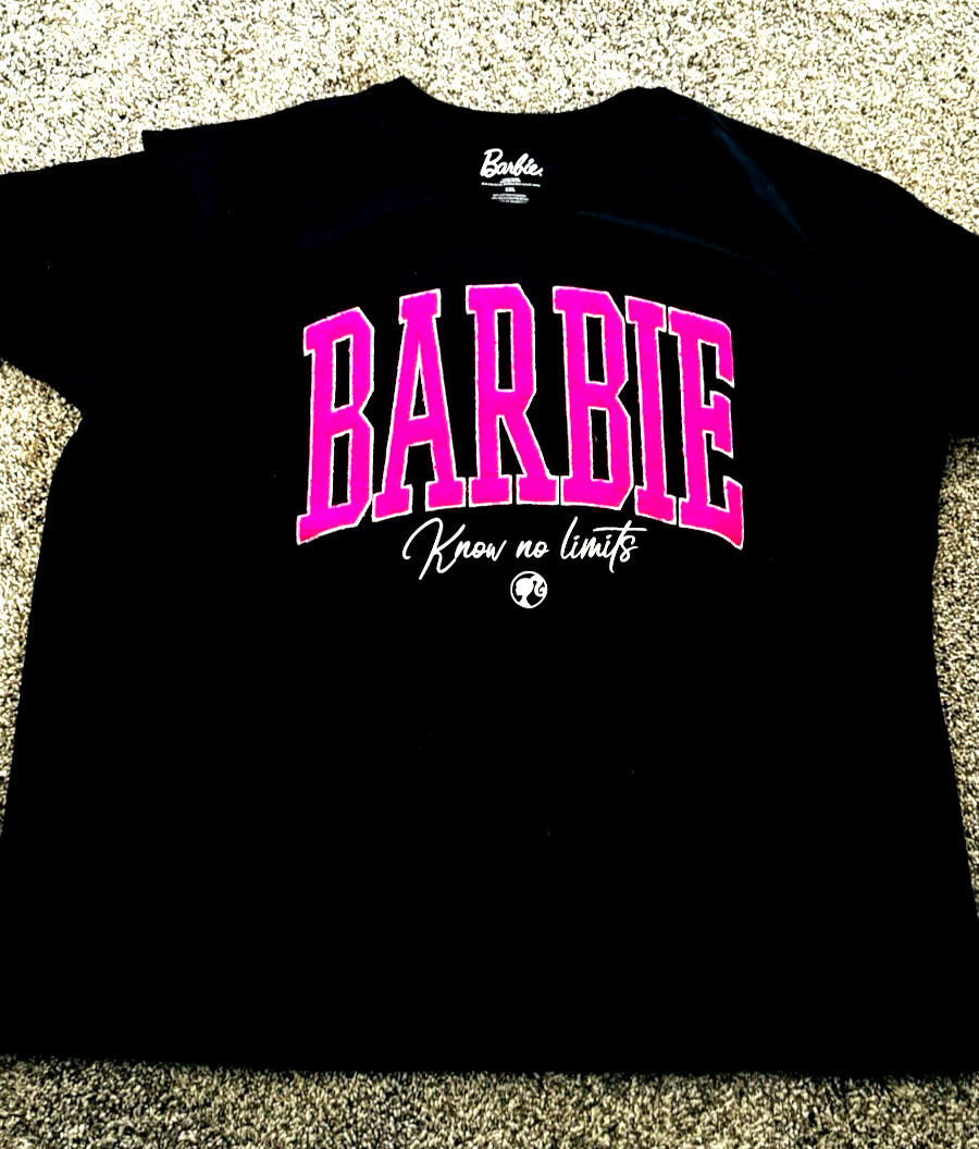 NWT Barbie Womens Plus Size XXL T-Shirt Pink Official Merchandise Graphic Tee
