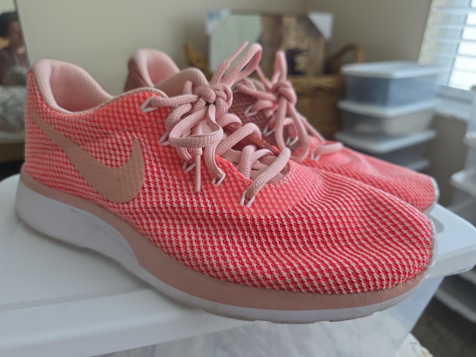 womens nike shoes size 7.5